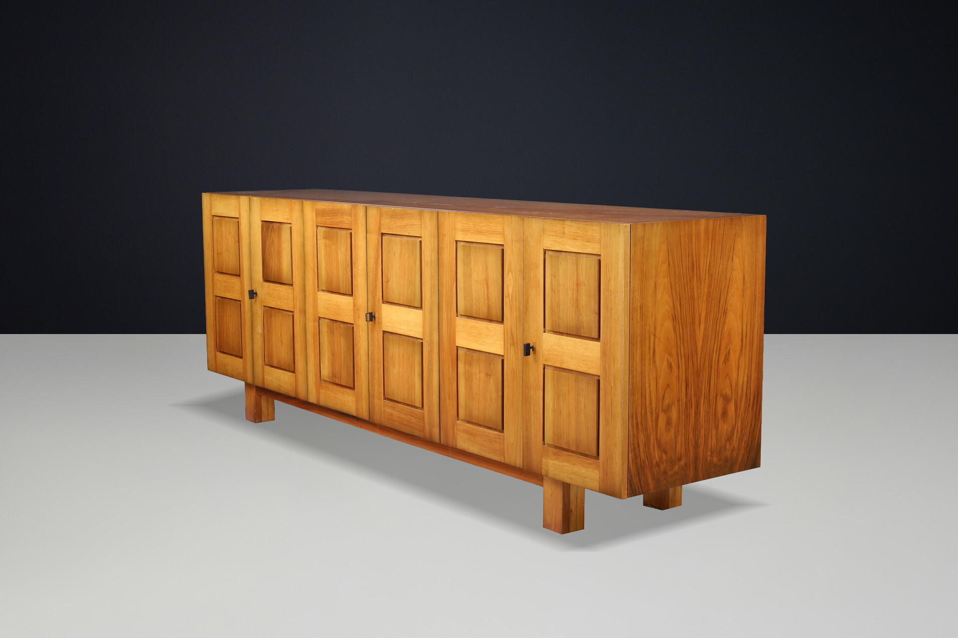 French Walnut Sideboard / Enfilade, Modernist Architectural Design, 1960s Mid-20th century