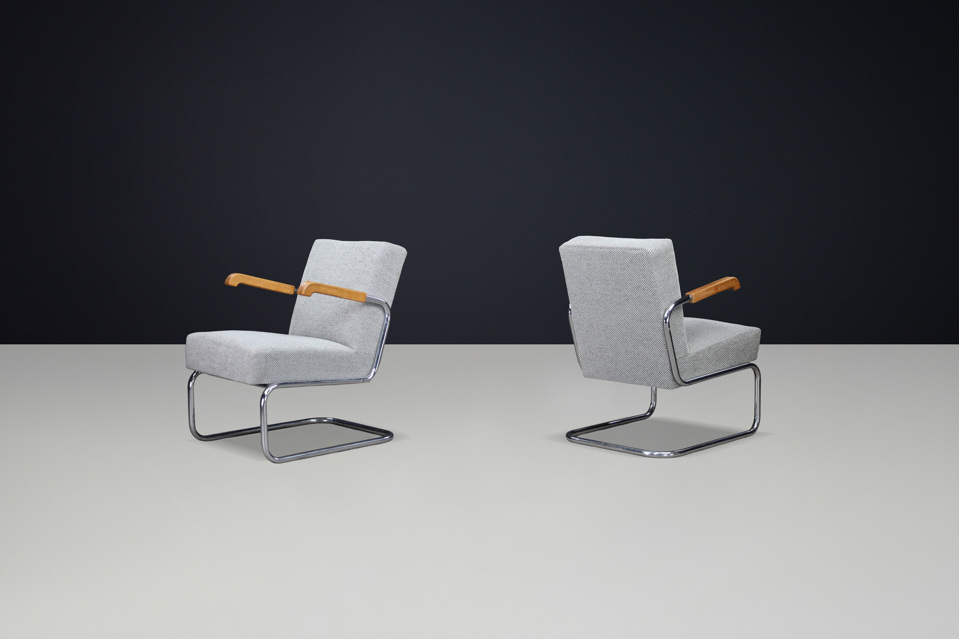 Functionalist Cantilever Armchairs with Wooden Armrests, Cz 1930 Early-20th century