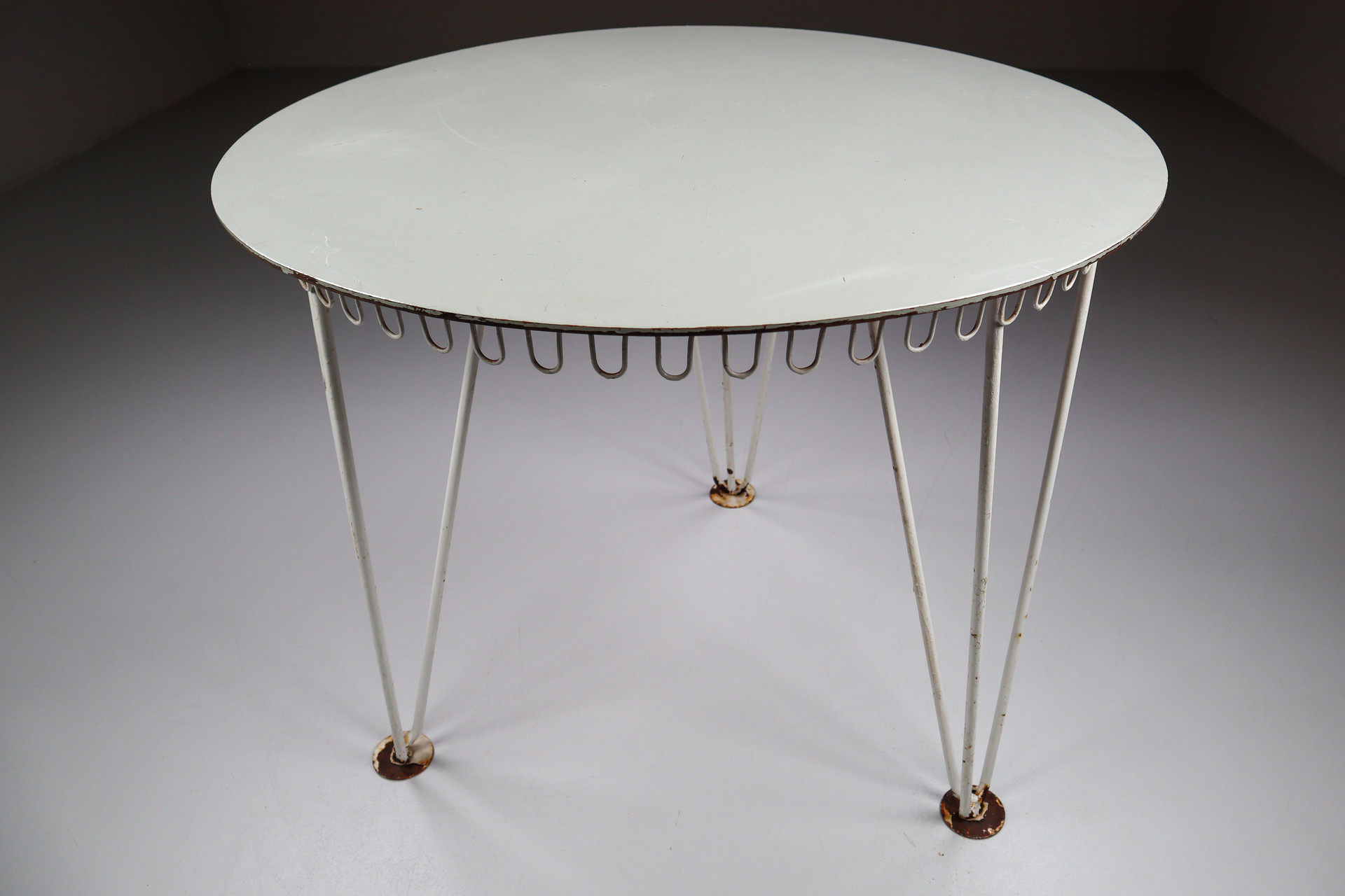 Garden/Patio Iron round table France 1960s Mid-20th century