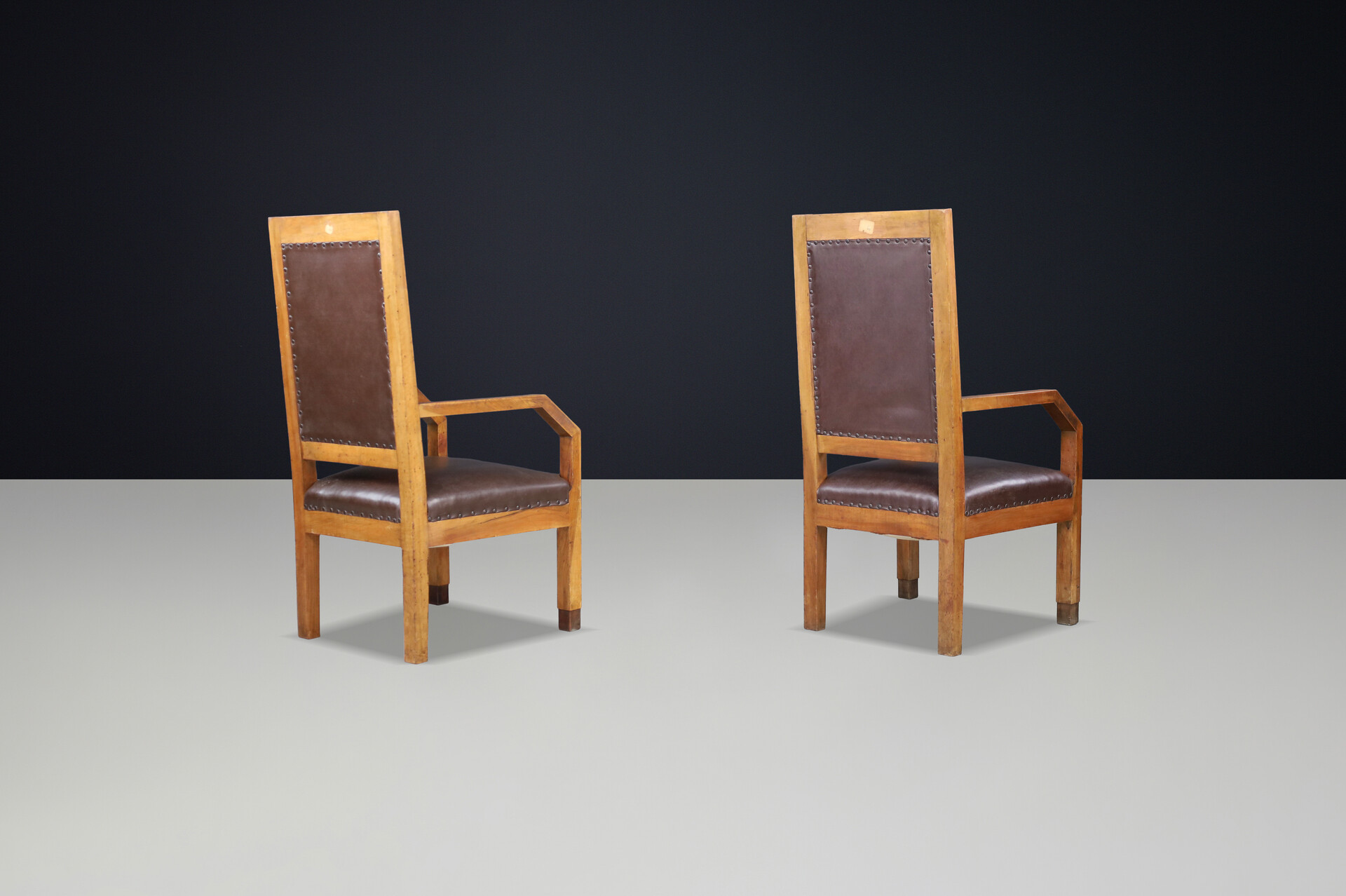 Giovanni Michelucci Patinated Oak and Leather Armchairs, Italy, 1930s Early-20th century