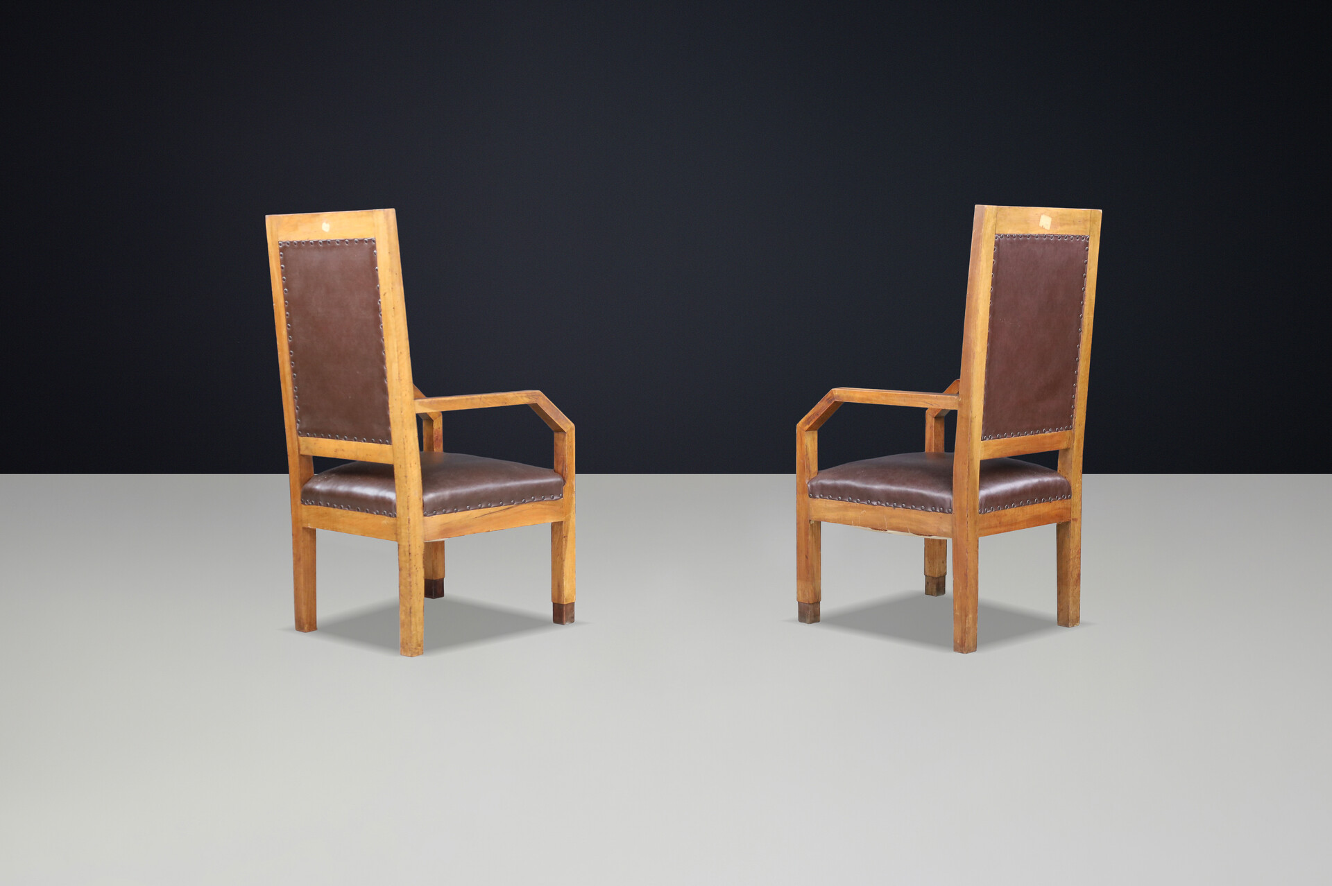 Giovanni Michelucci Patinated Oak and Leather Armchairs, Italy, 1930s Early-20th century