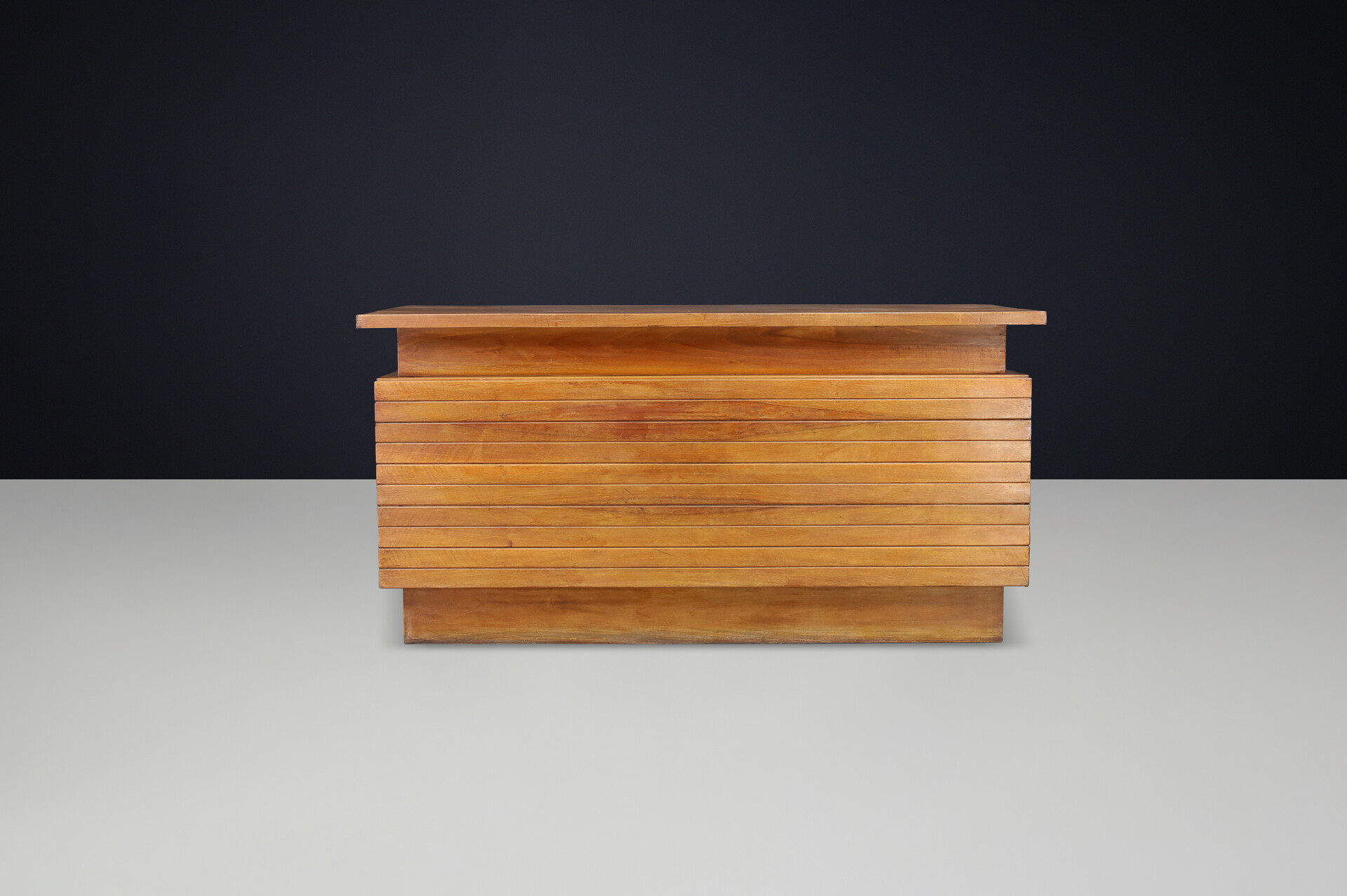 Giovanni Michelucci Patinated Oak pedestal desk, Italy 1930s Early-20th century