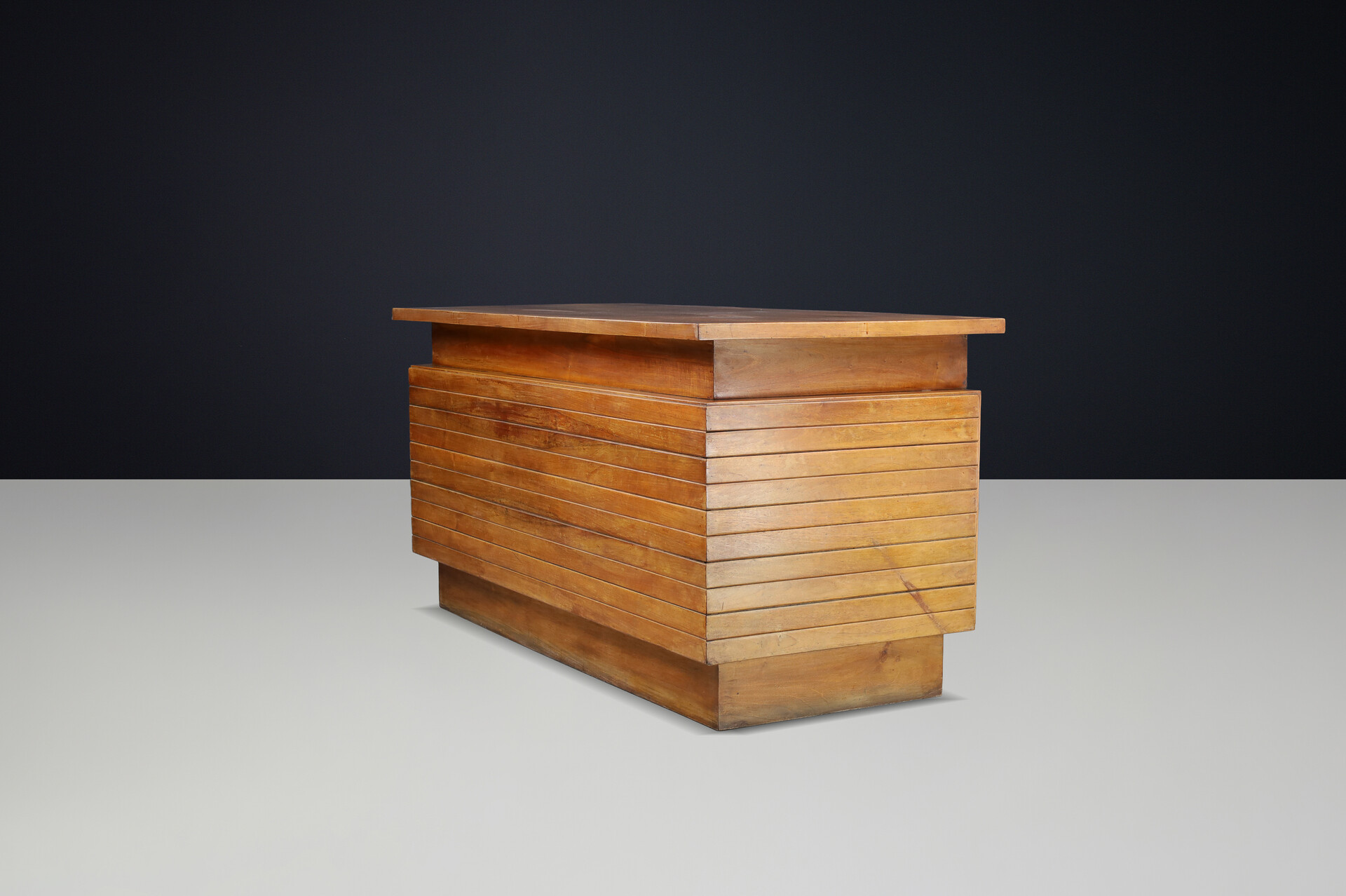 Giovanni Michelucci Patinated Oak pedestal desk, Italy 1930s Early-20th century