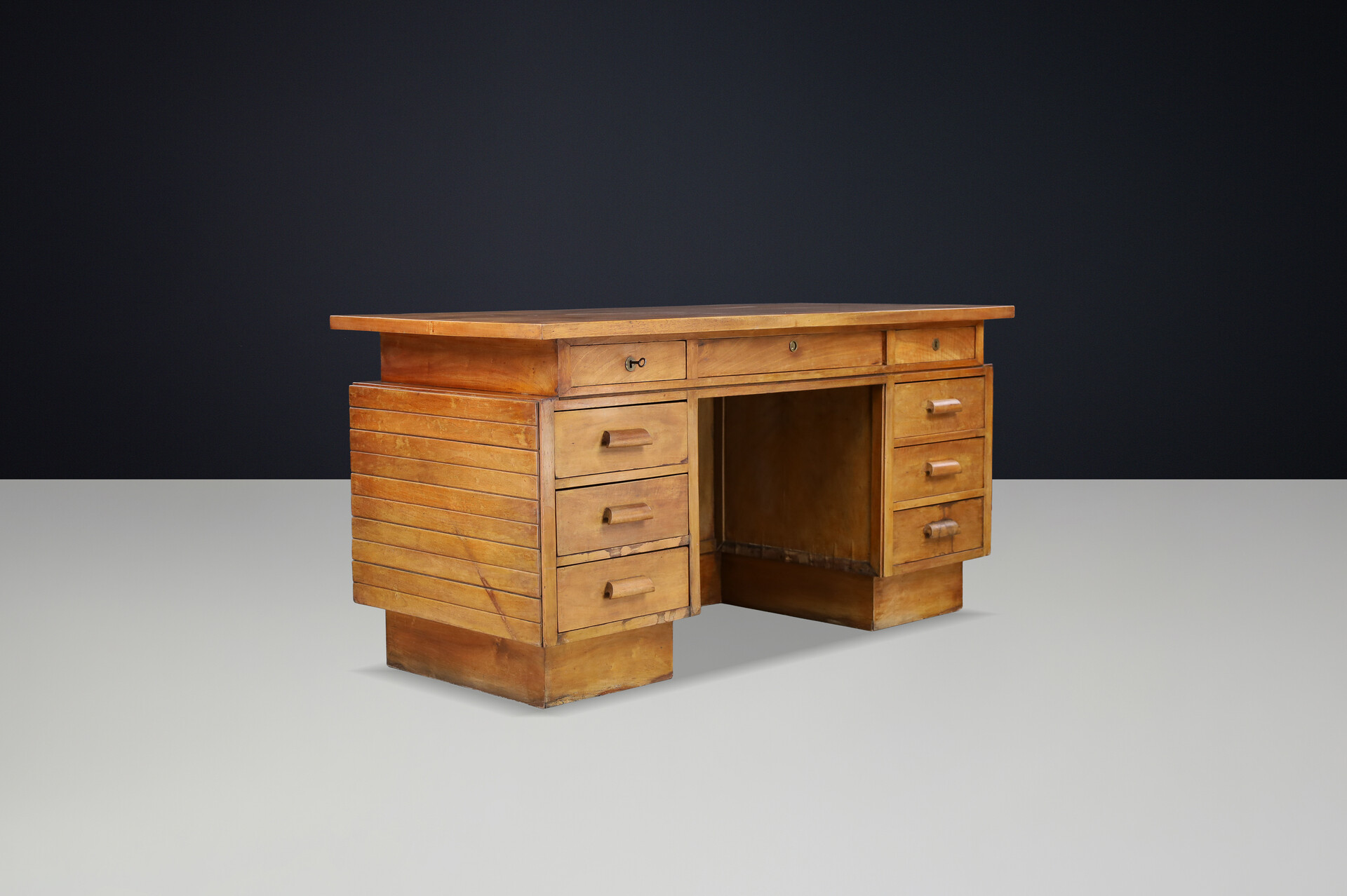 Giovanni Michelucci Patinated Oak pedestal desk, Italy 1930s Early-20th century