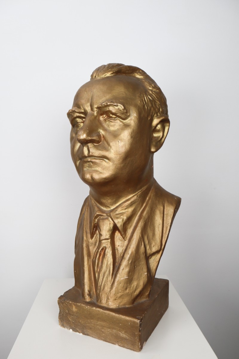 Head Plaster Sculpture CZ 1950s Mid-20th Century Mid-20th century