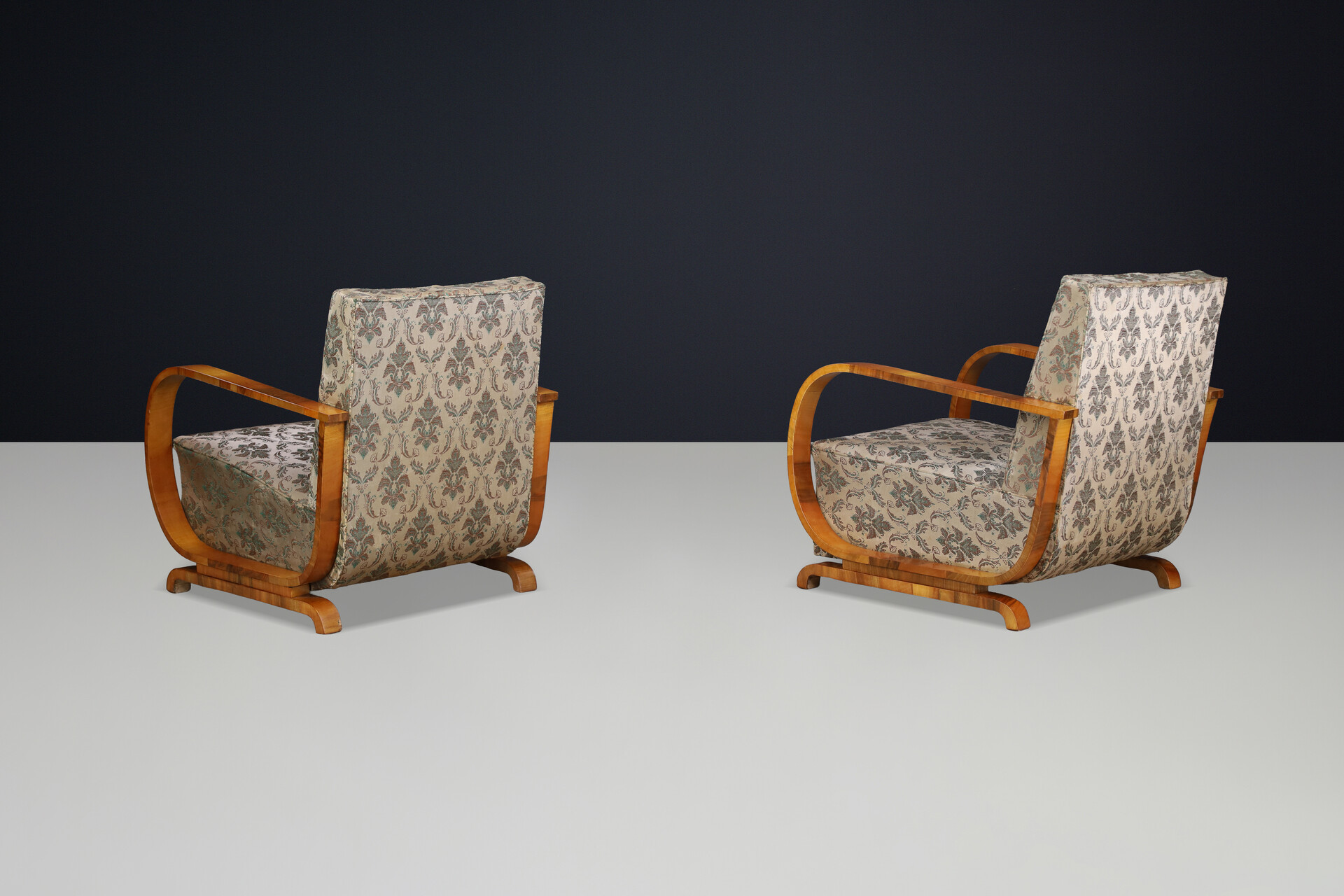 Italian Art Deco Walnut Armchairs with Curved Frames, Italy 1930s Early-20th century