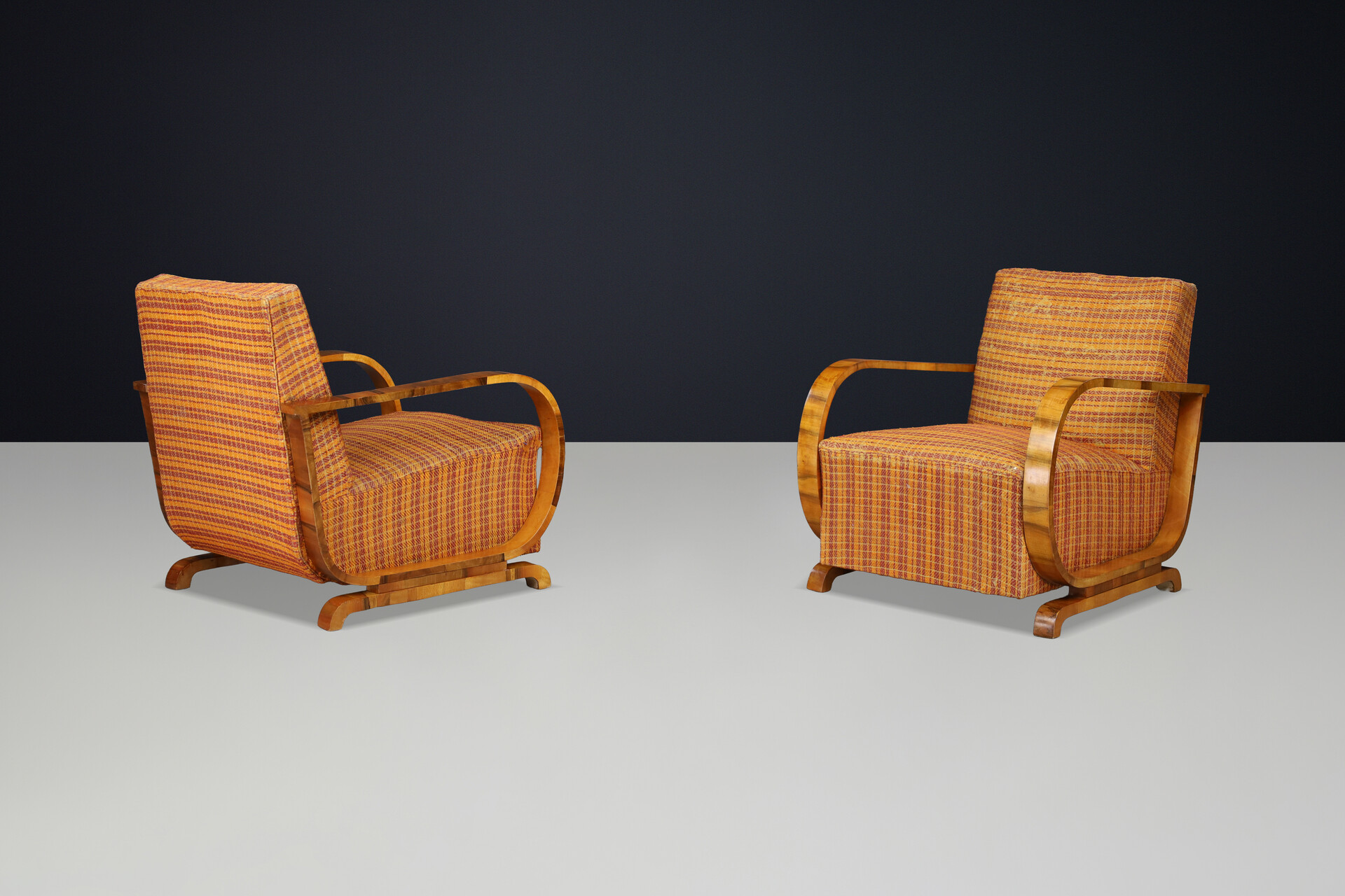 Italian Art Deco Walnut Armchairs with Curved Frames, Italy 1930s Early-20th century