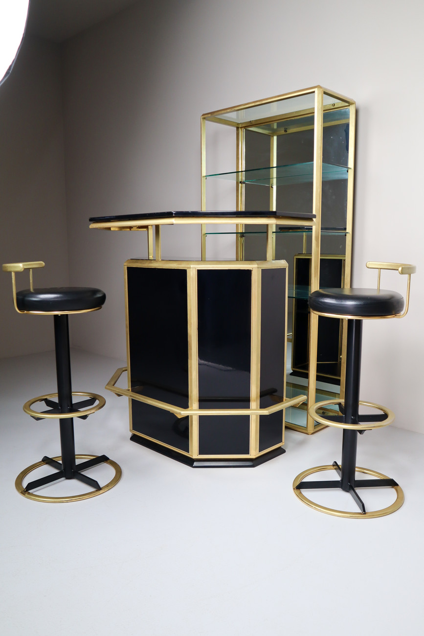 Italian House bar, 2 x stools and liquor display 1970s Late-20th century