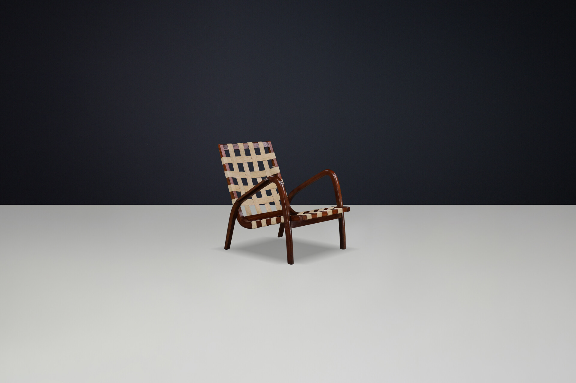 Jan Vaněk Attributed Bentwood Lounge Chair, 1940s Czech Functionalism Mid-20th century