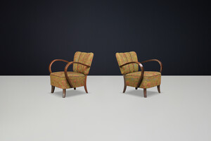 Jindřich Halabala 1940s Armchairs with Sculptural Arms and original Floral Upholstery Early-20th century