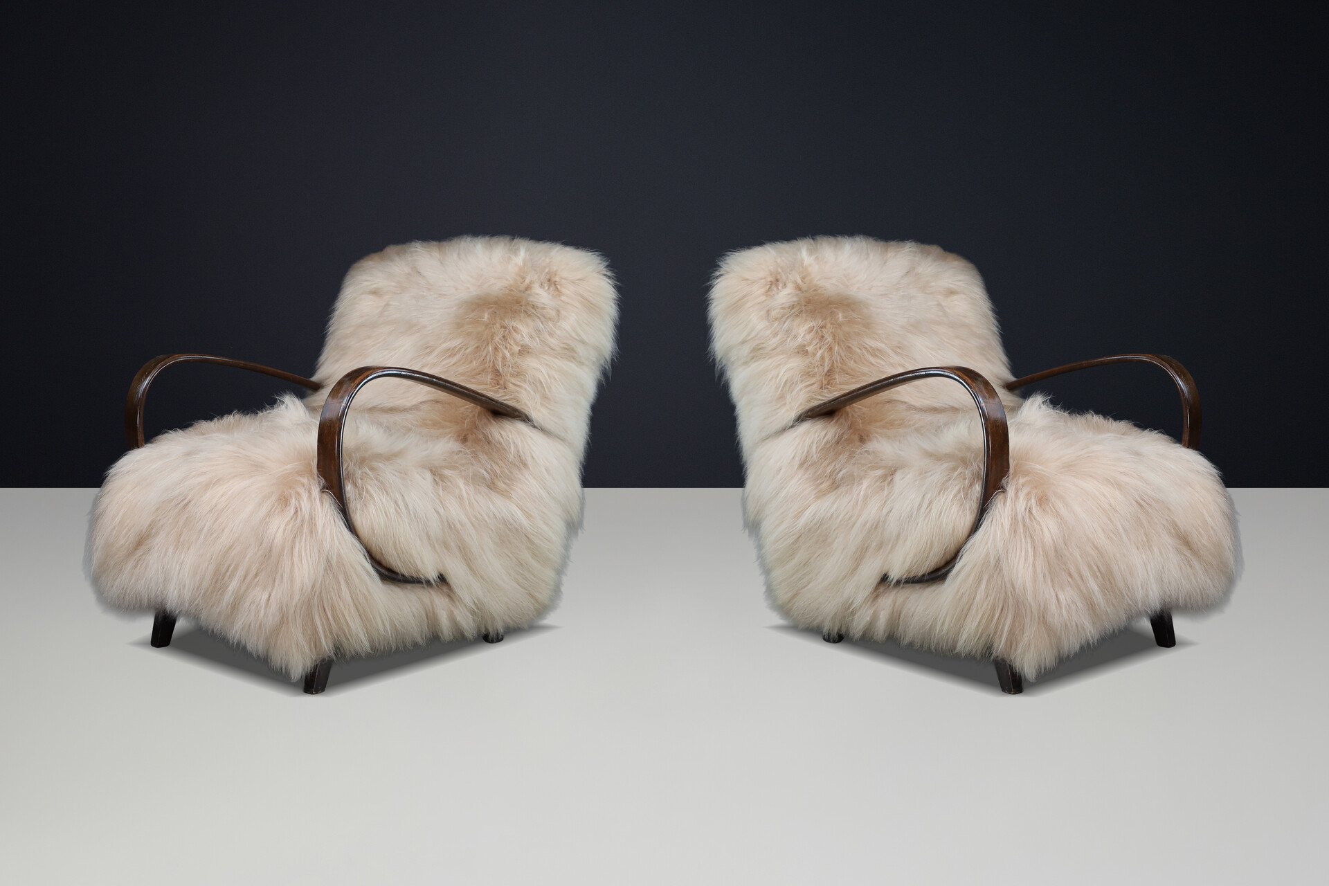 Jindřich Halabala Lounge Chairs in Icelandic Sheepskin, Sculptural CZ 1940s Mid-20th century