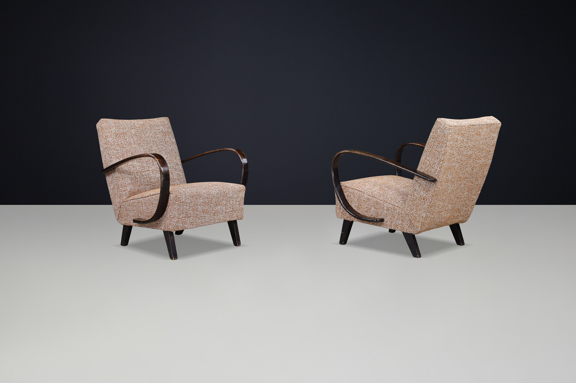 Jindřich Halabala Re-Upholstered Bentwood Lounge Chairs, 1940s Czech Republic Mid-20th century