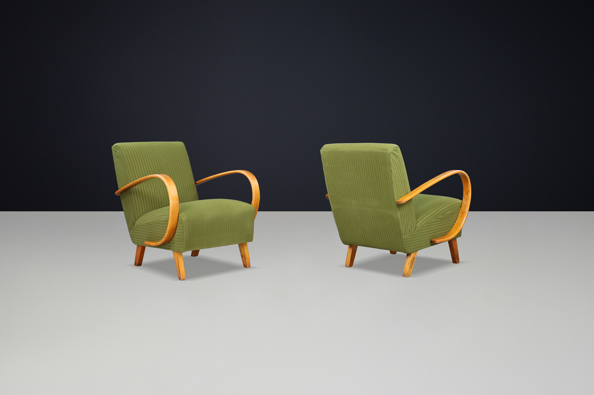 Jindrich Halabala bentwood Art-Deco Arm Chairs, Praque 1940s Early-20th century