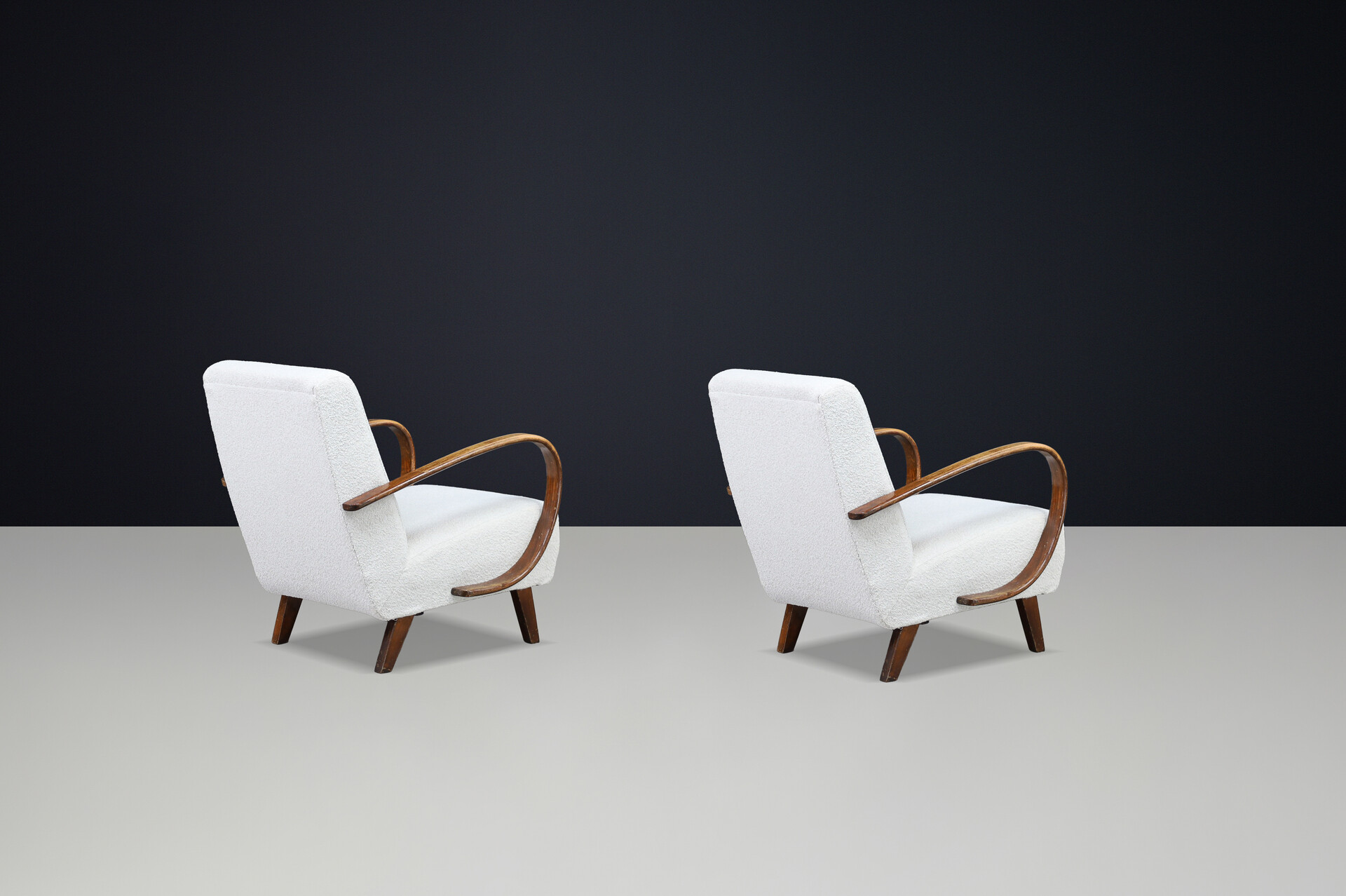 JIndrich Halabala re-upholstered patinated bentwood lounge chairs from the 1930s Mid-20th century