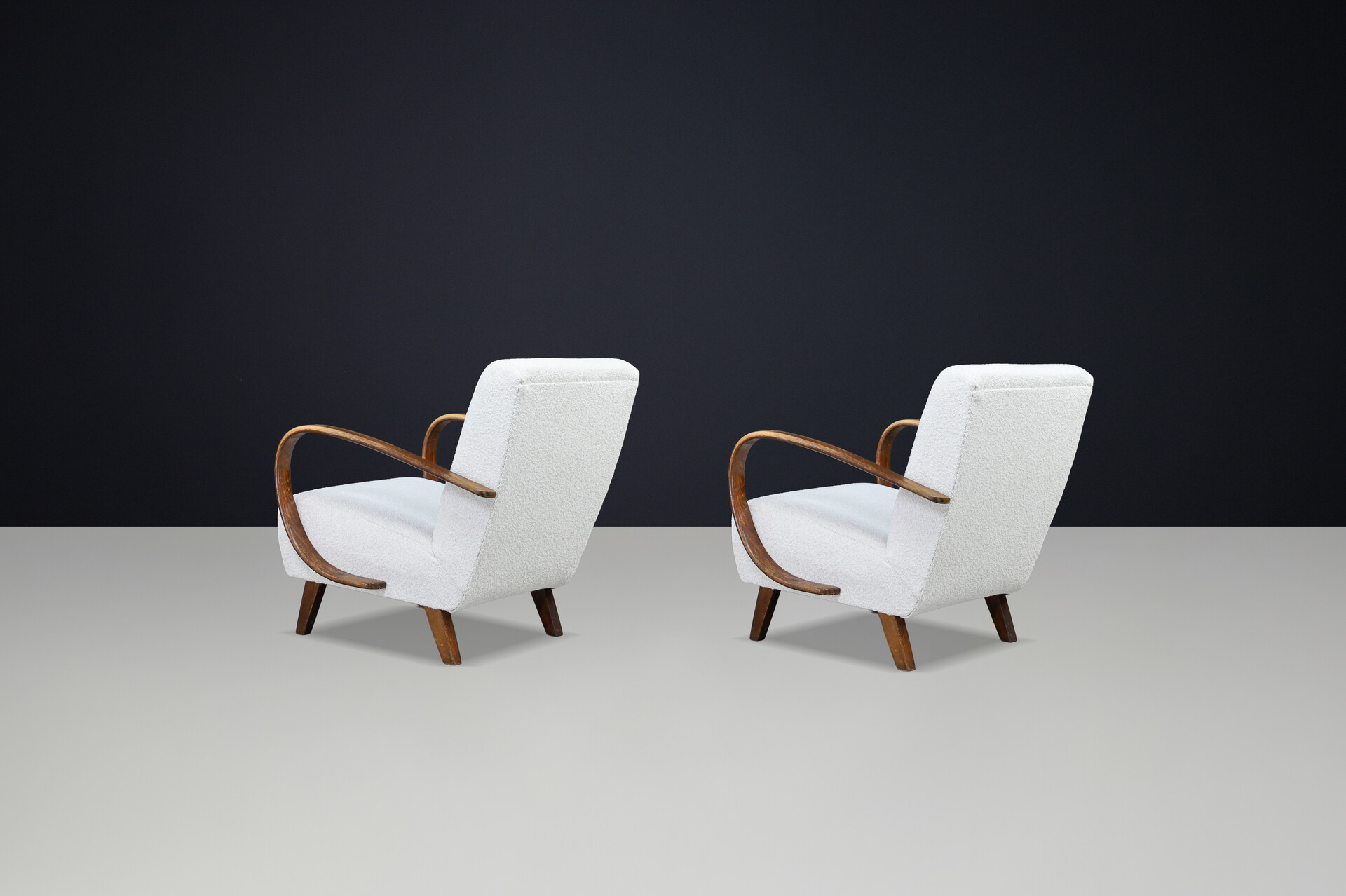 JIndrich Halabala re-upholstered patinated bentwood lounge chairs from the 1930s Mid-20th century