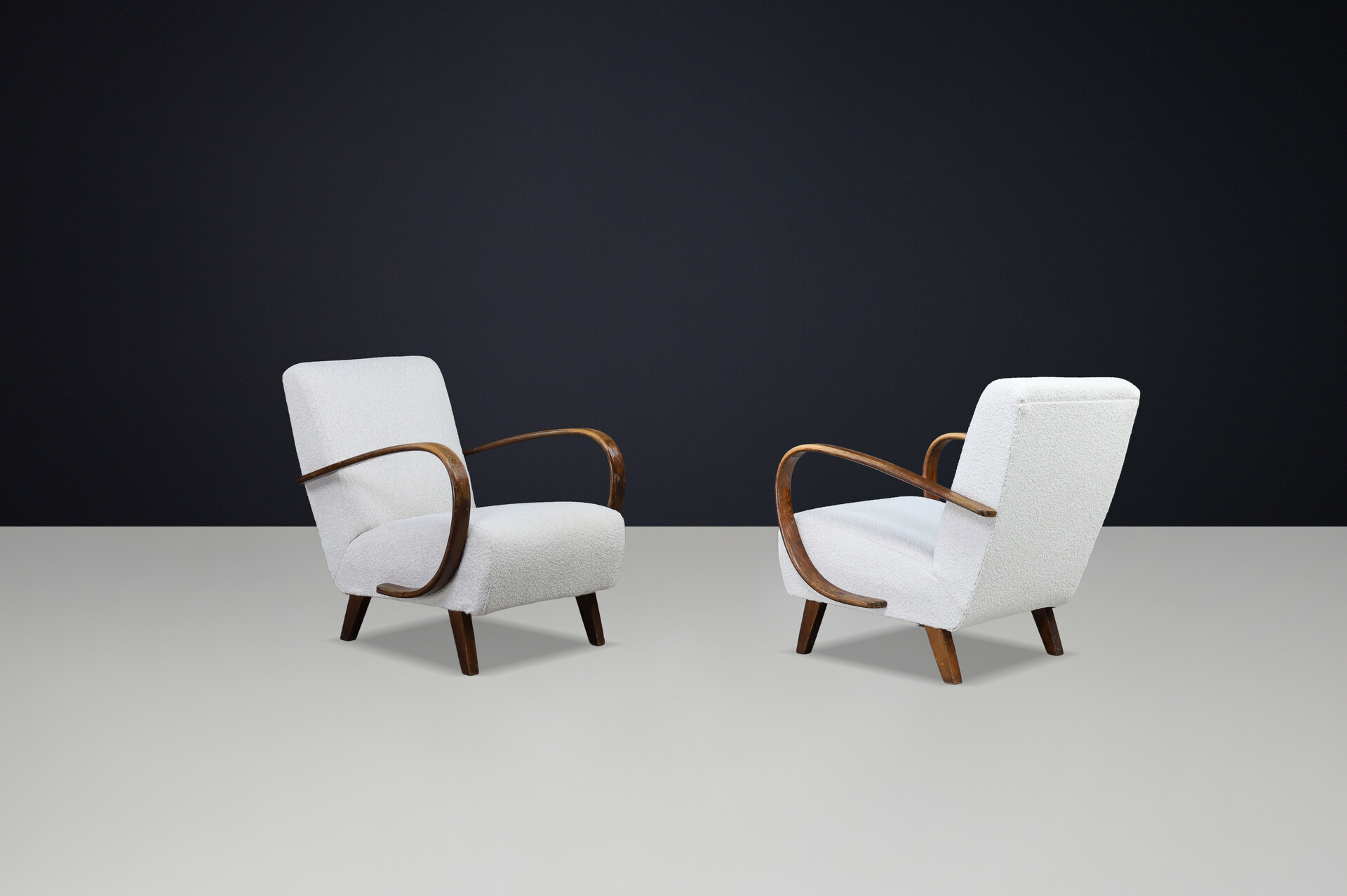 JIndrich Halabala re-upholstered patinated bentwood lounge chairs from the 1930s Mid-20th century
