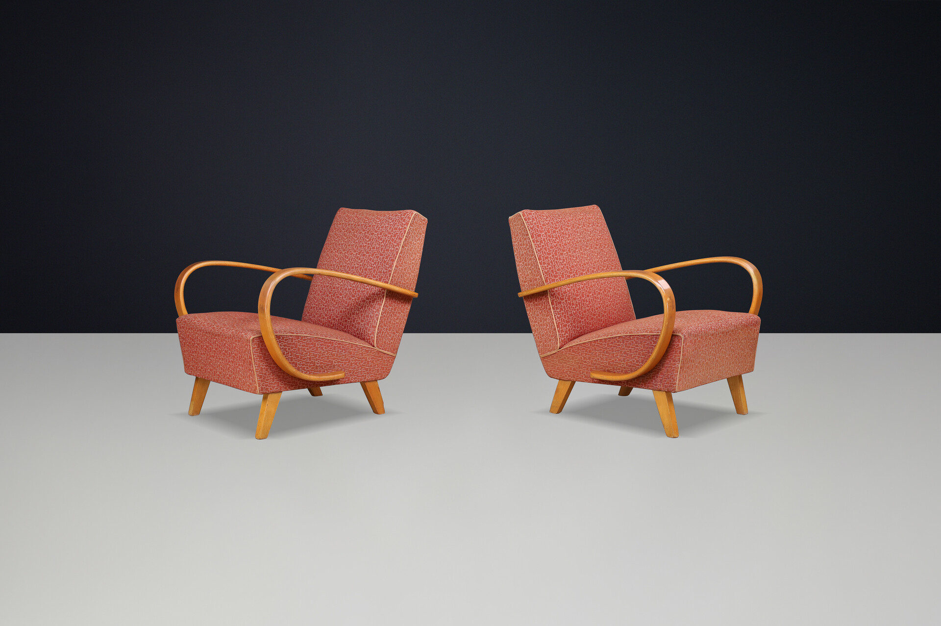 JJindrich Halabala bentwood Art-Deco Arm Chairs, Praque 1940s Early-20th century