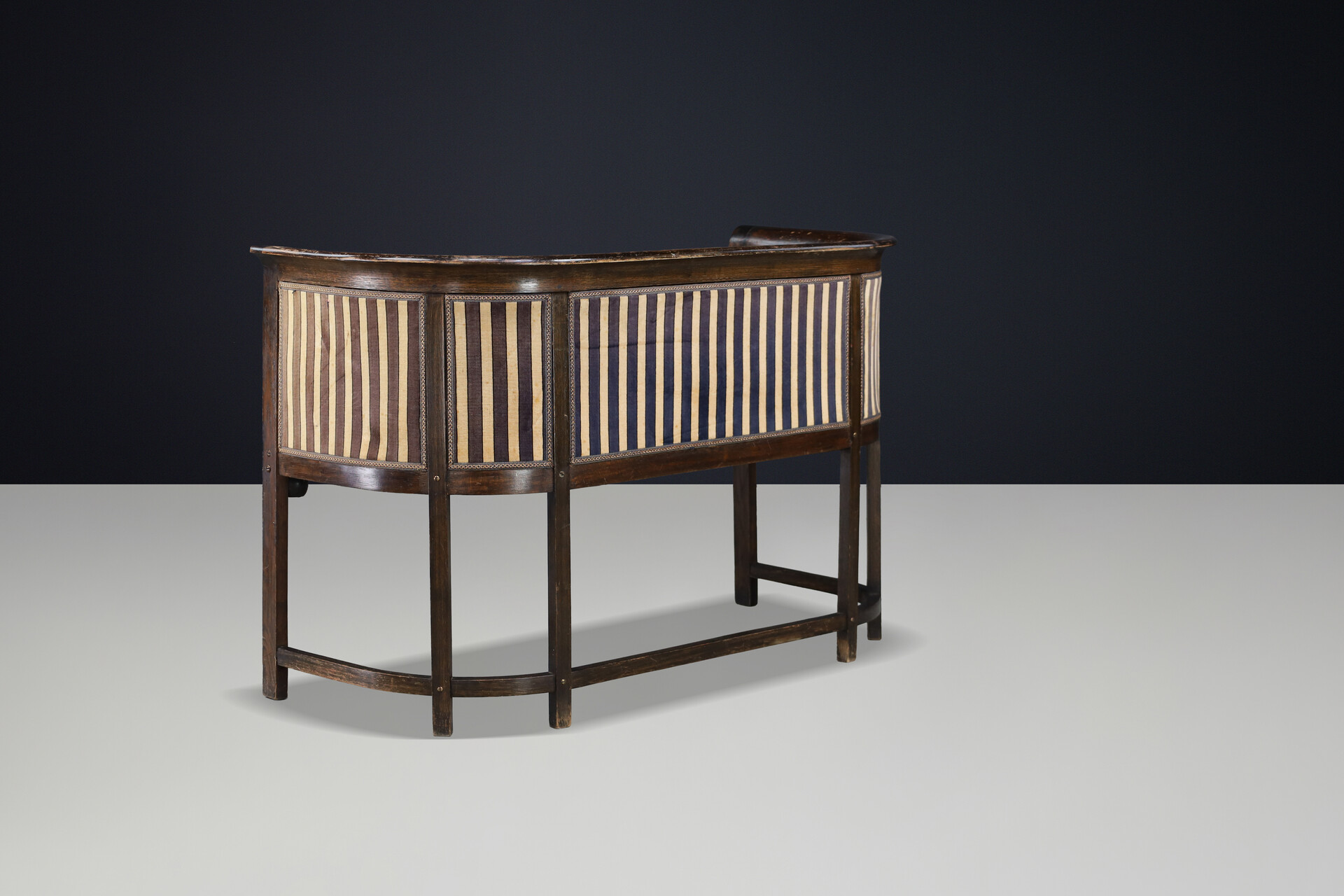 Josef Hoffmann Cabaret Fledermaus Sofa for J. & J. Kohn Vienna, circa 1907 20th century