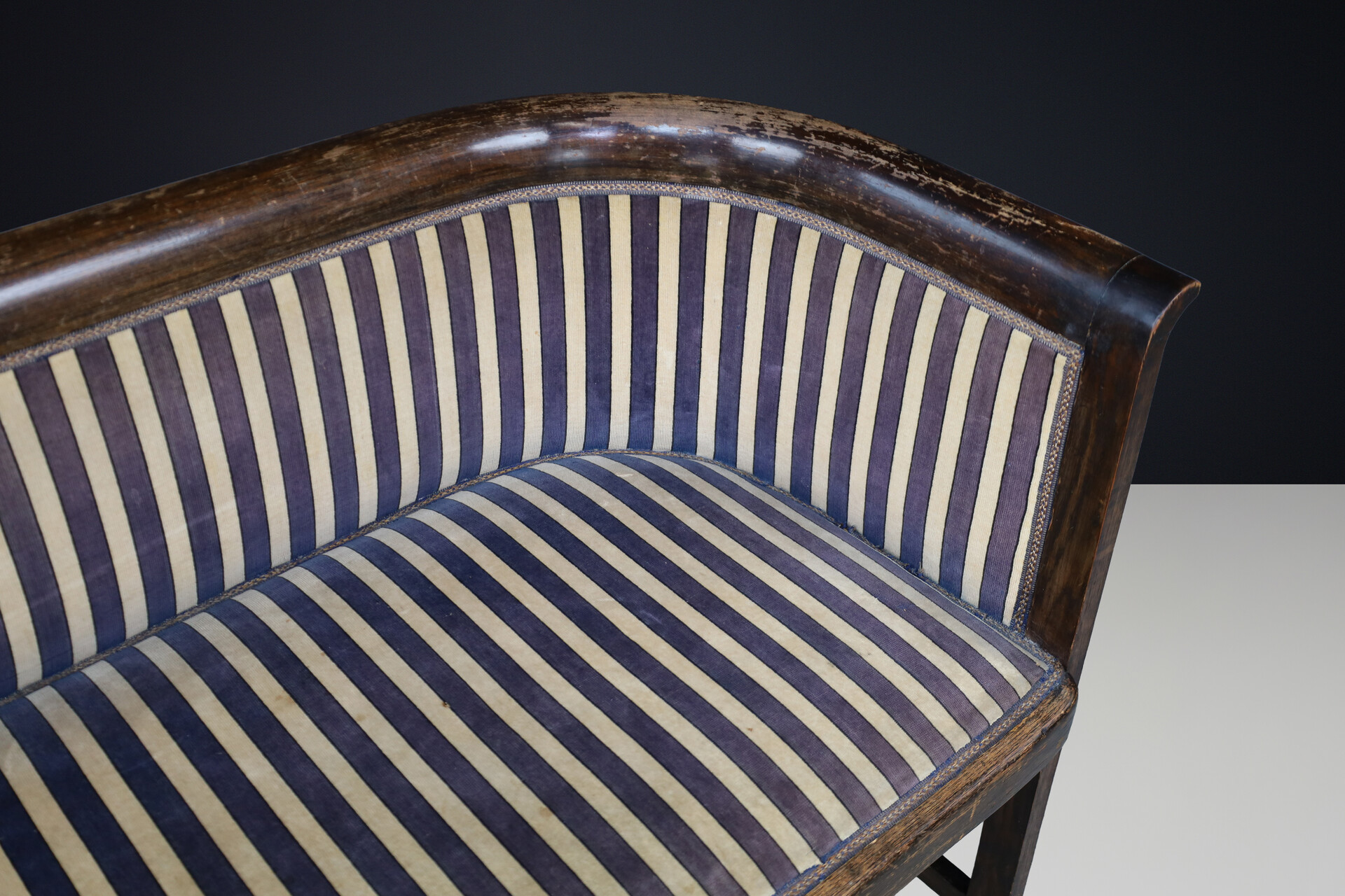 Josef Hoffmann Cabaret Fledermaus Sofa for J. & J. Kohn Vienna, circa 1907 20th century