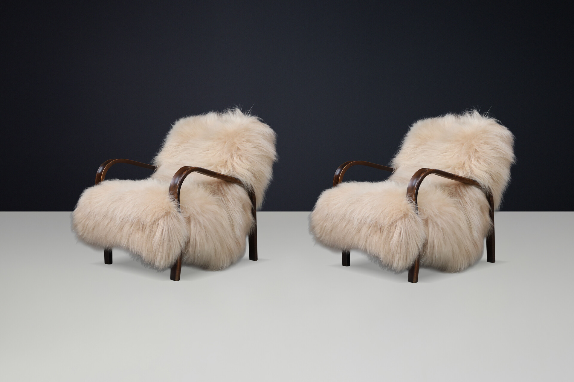 Kozelka & Kropáček Bentwood Lounge Chairs in Icelandic Sheepskin, 1940s Early-20th century