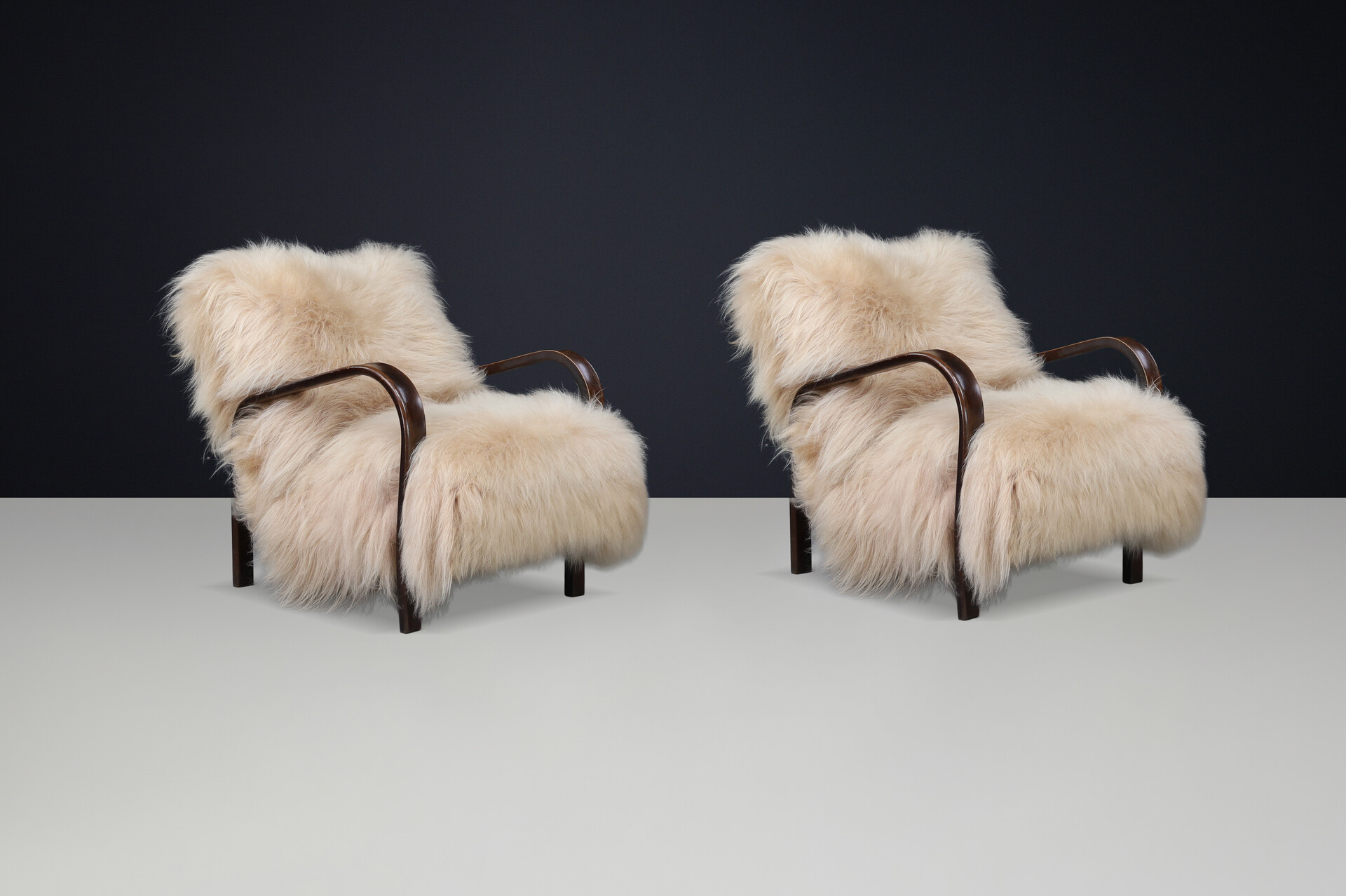Kozelka & Kropáček Bentwood Lounge Chairs in Icelandic Sheepskin, 1940s Early-20th century
