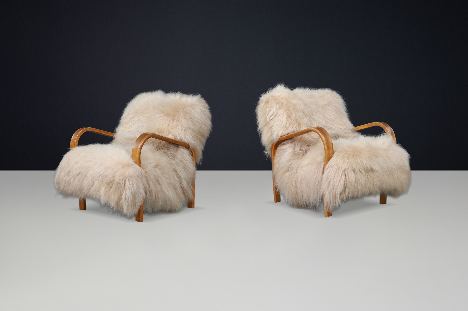 Kozelka & Kropáček Bentwood Lounge Chairs in Icelandic Sheepskin, 1940s Early-20th century