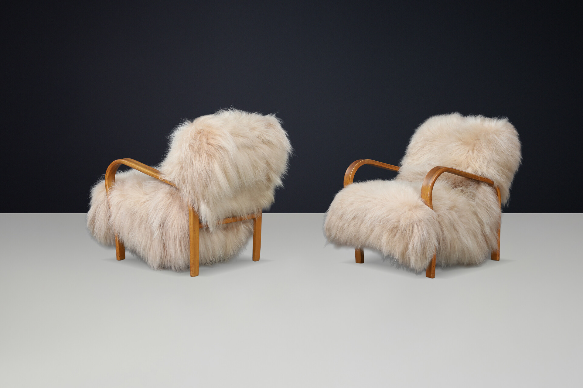 Kozelka & Kropáček Bentwood Lounge Chairs in Icelandic Sheepskin, 1940s Early-20th century
