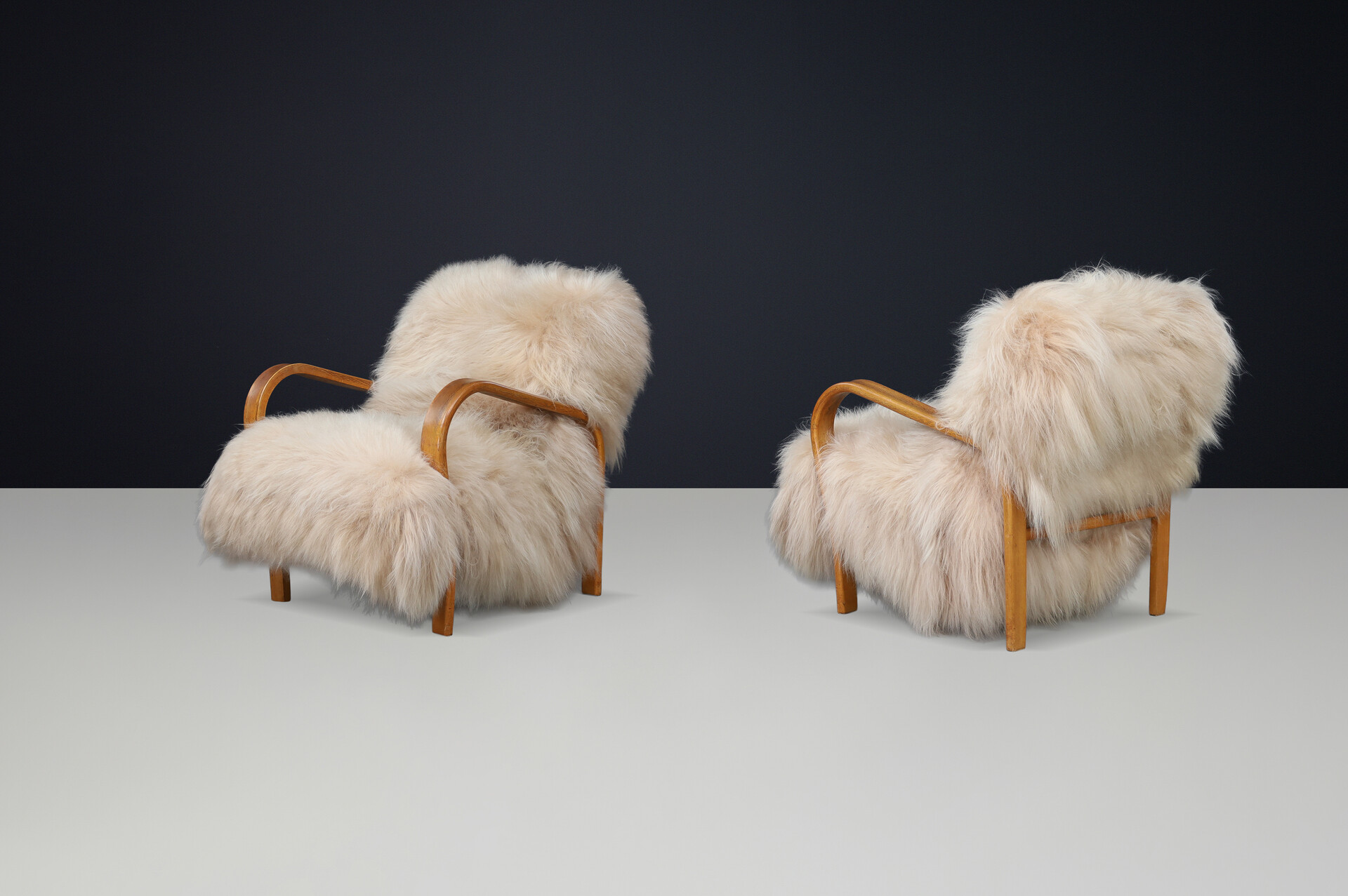 Kozelka & Kropáček Bentwood Lounge Chairs in Icelandic Sheepskin, 1940s Early-20th century