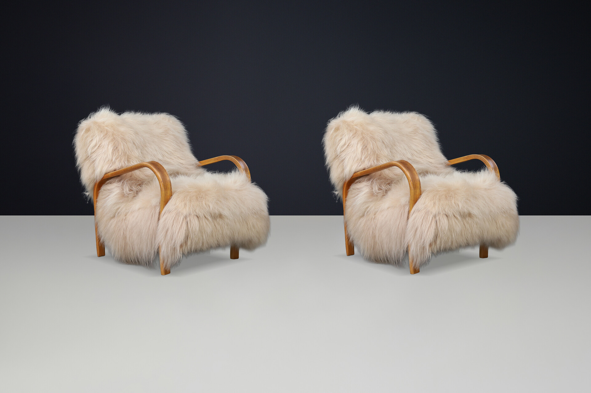 Kozelka & Kropáček Bentwood Lounge Chairs in Icelandic Sheepskin, 1940s Early-20th century