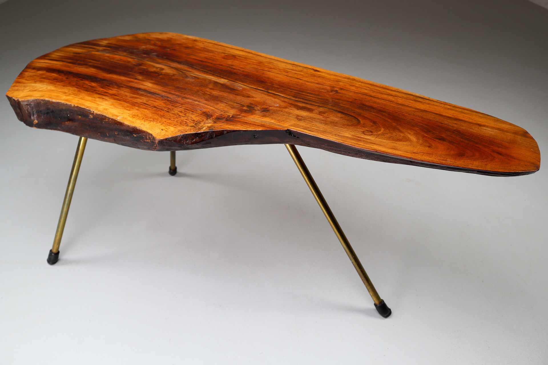 Large Carl Auböck 'Tree Trunk' Coffee Table in Walnut, Austria, circa 1950s Mid-20th century