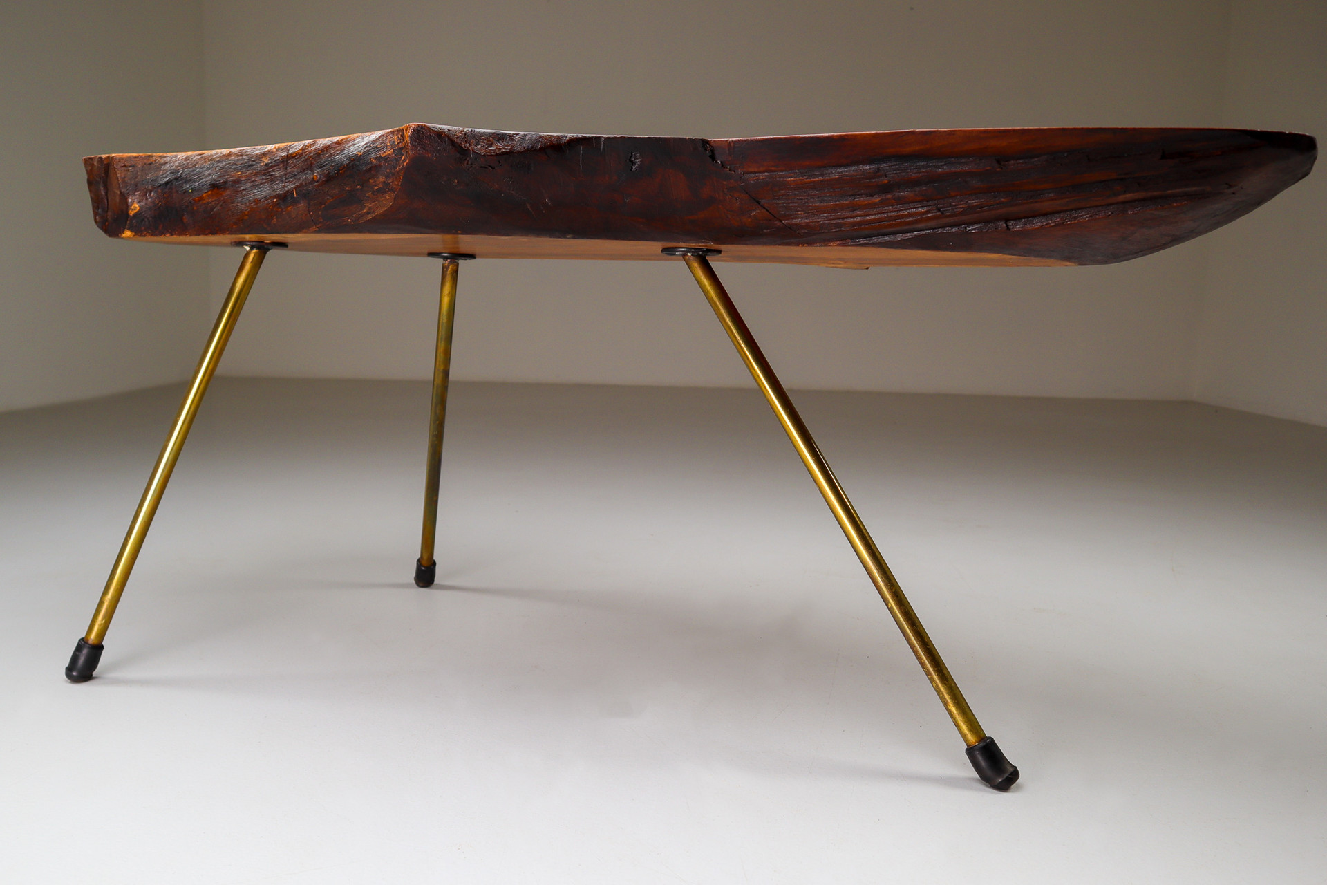 Large Carl Auböck 'Tree Trunk' Coffee Table in Walnut, Austria, circa 1950s Mid-20th century