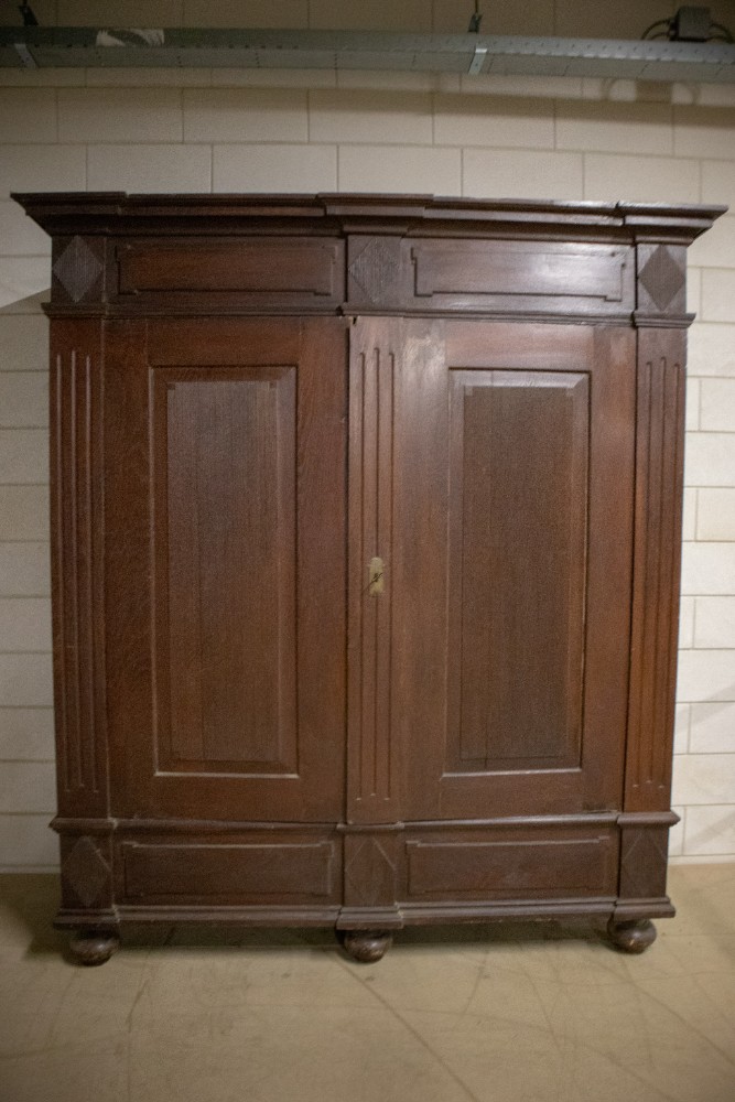 Large Empire Oak Armoire Early-19th century