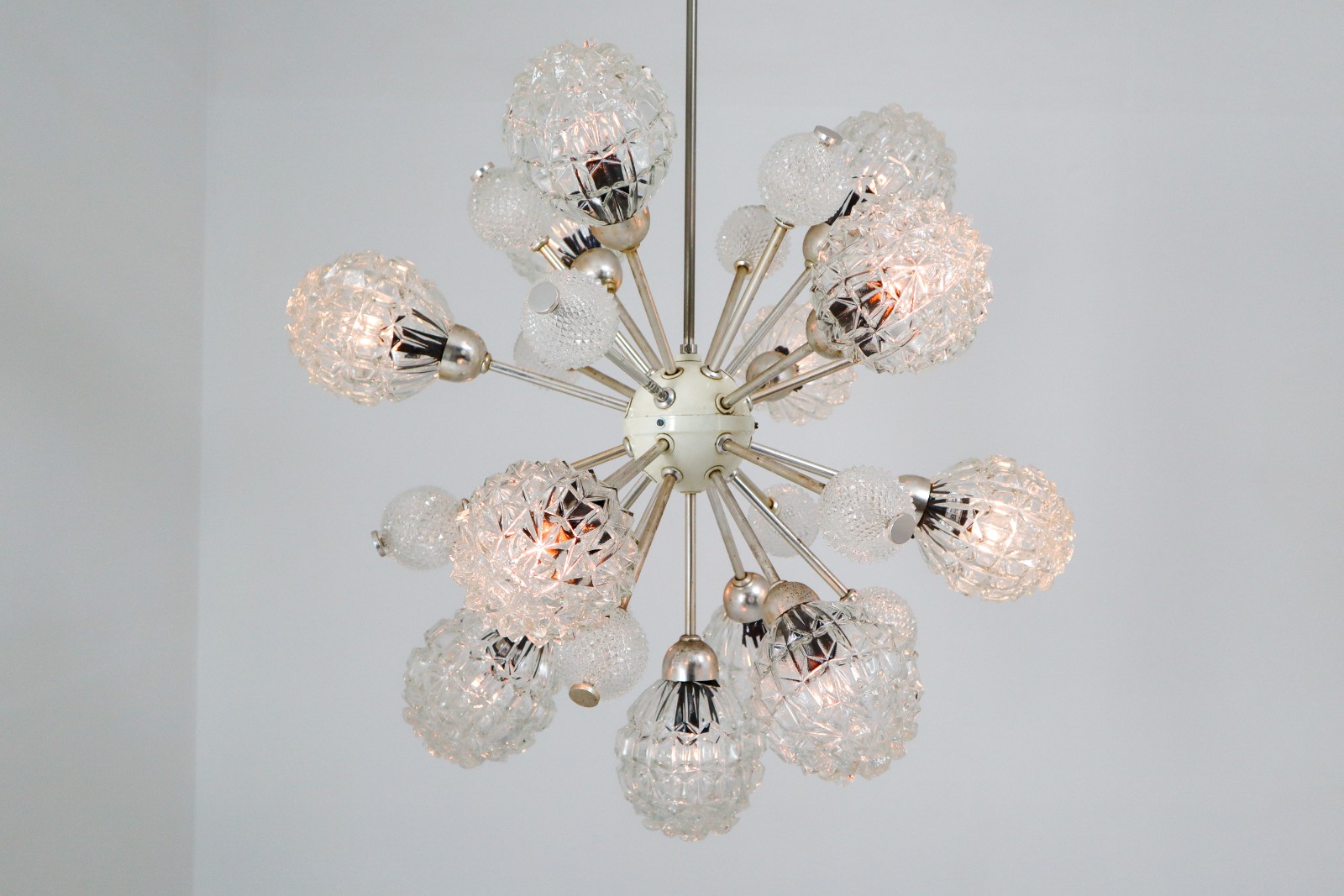Large German Floral Starbust Sputnik Chandelier with Illuminating Crystal Globes Mid-20th century