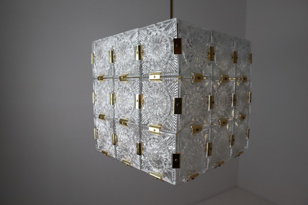 Large Midcentury Brass Chandelier with 36 Geometric Cut Crystal Glass, 1960