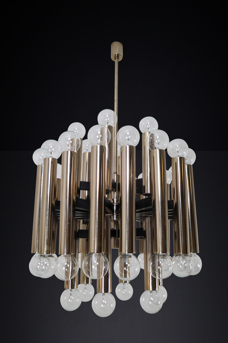 Large Midcentury Modernist Steel chandelier with 48 light bulbs, Berlin 1960s Mid-20th century