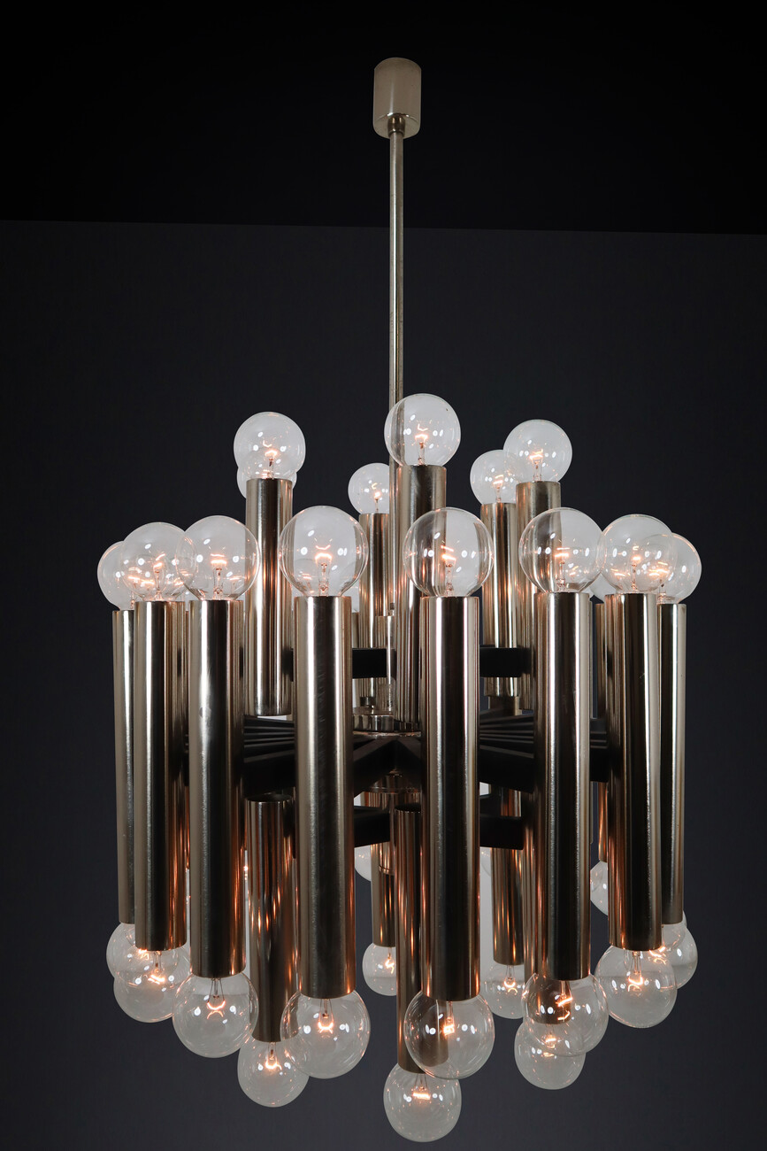 Large Midcentury Modernist Steel chandelier with 48 light bulbs, Berlin 1960s Mid-20th century