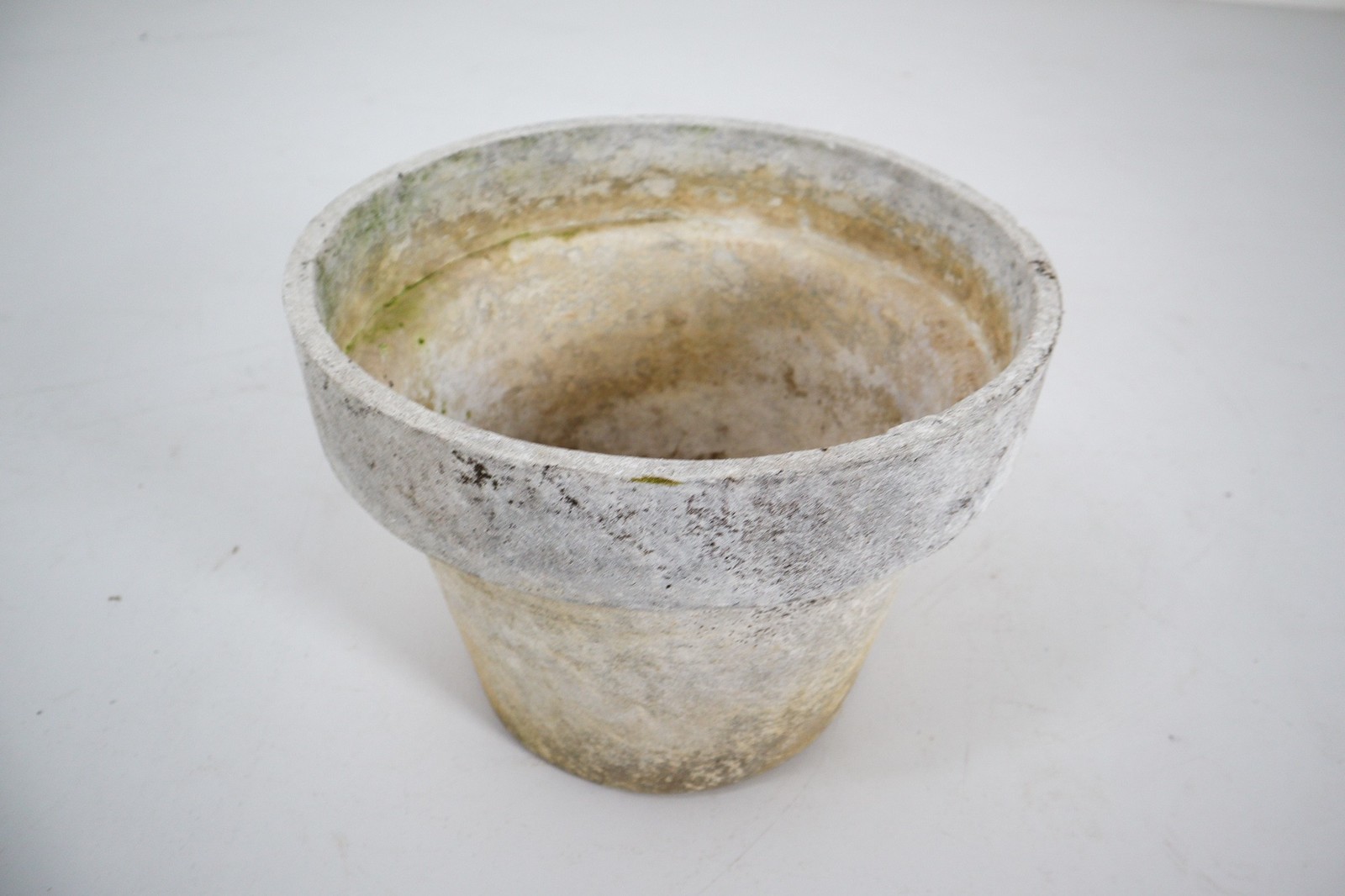 Large Planter in the Shape of Flower Pot by Willy Guhl for Eternit