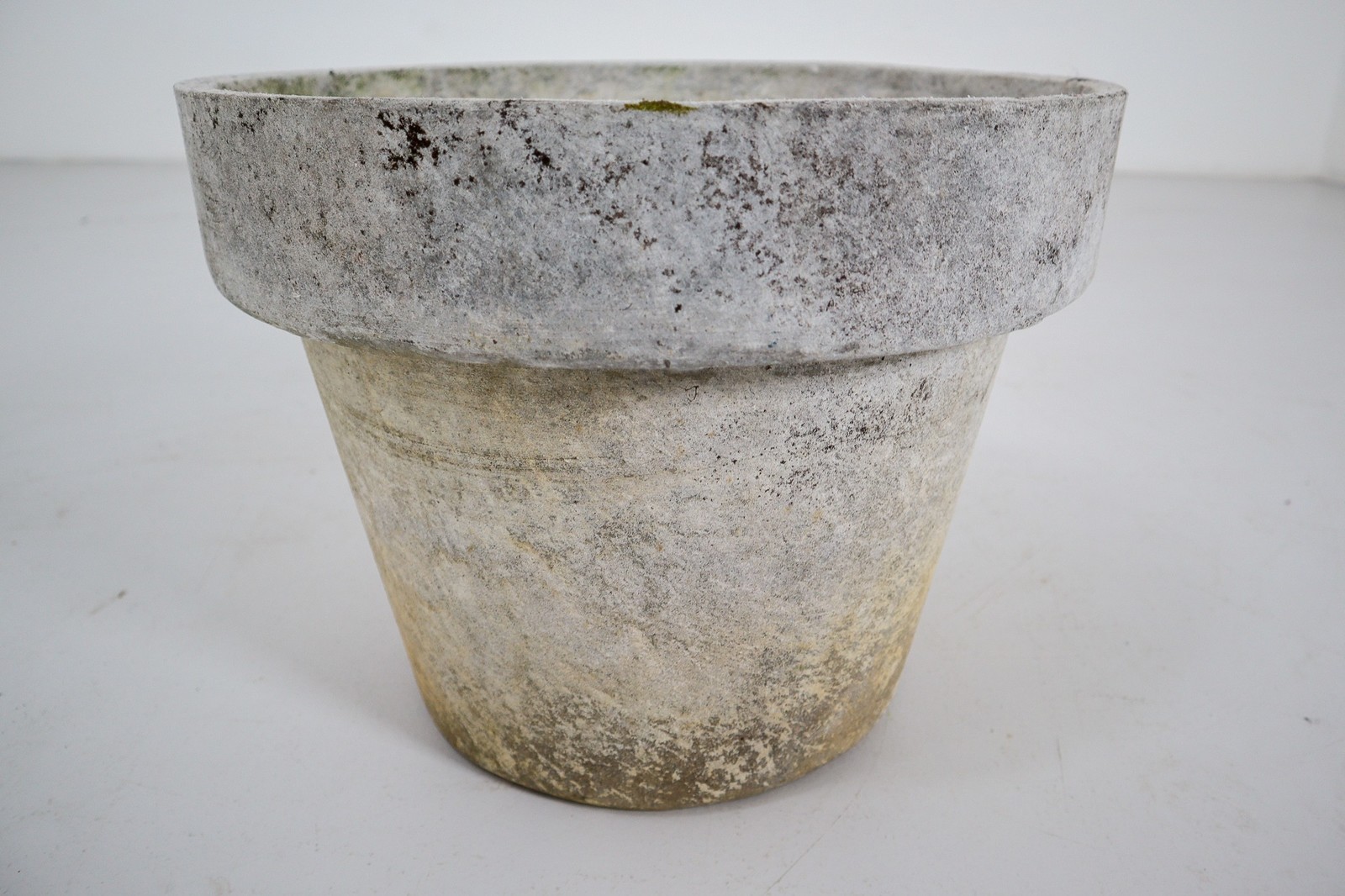 Large Planter in the Shape of Flower Pot by Willy Guhl for Eternit