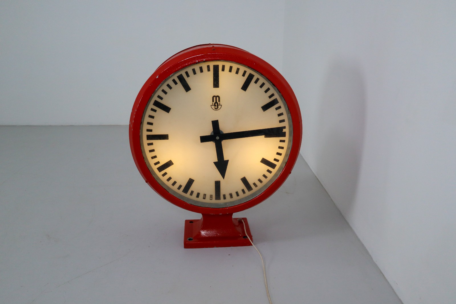 Large Red German Double Face Factory Clock 1930 Mid-20th century