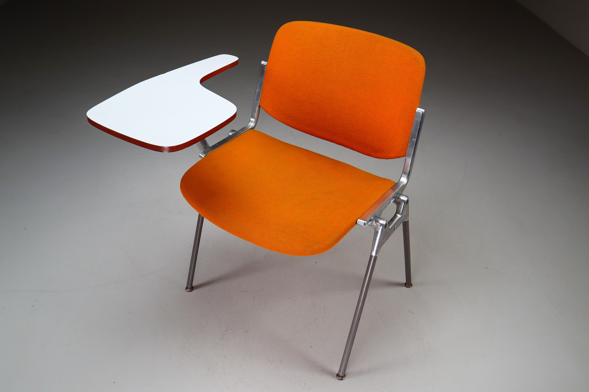 Large set Italian Mid-Century Modern university Chairs, Giancarlo Piretti, Castelli Early-20th century