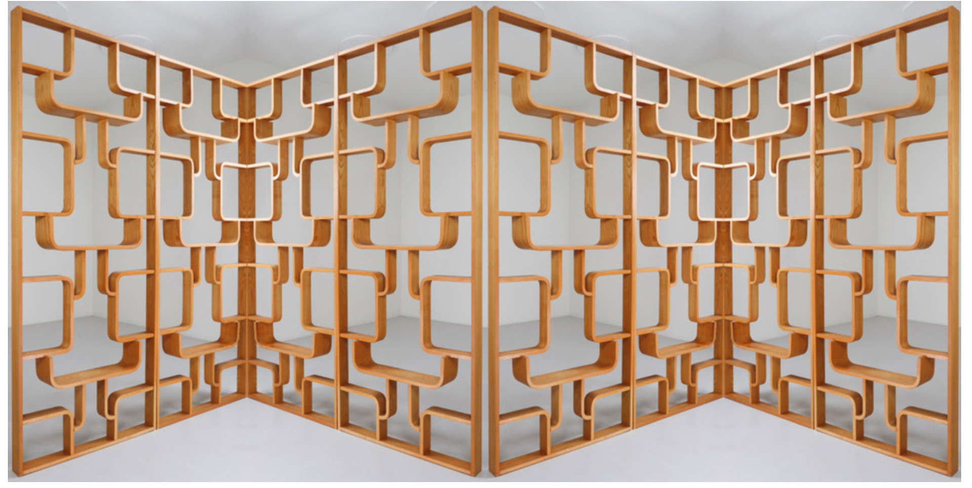 Large set Midcentury Room Dividers in Blond Bentwood, circa 1960s Mid-20th century