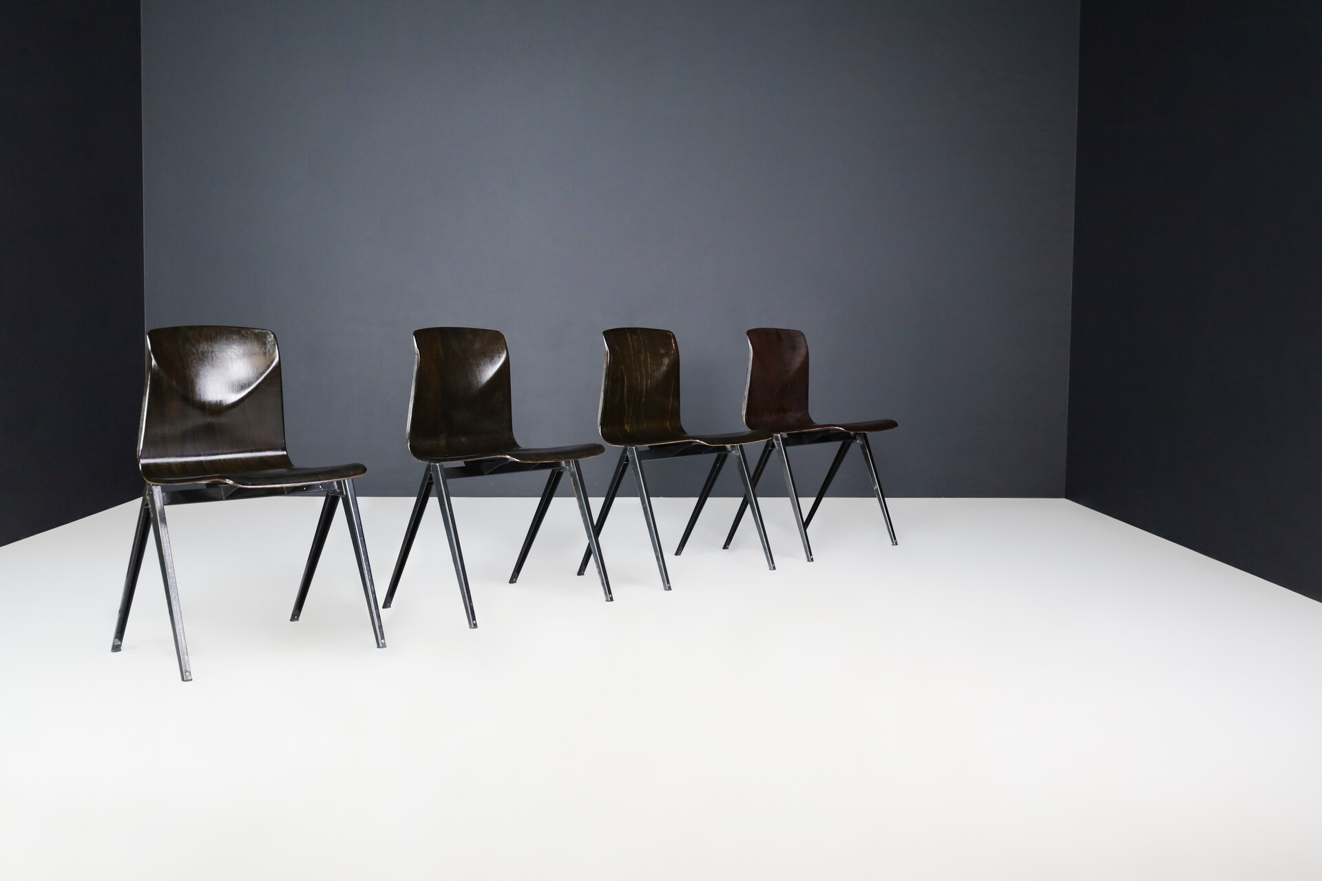 Large Stock Stackable Pagholz Galvanitas S22 Compas Dining room Chairs, 1960s Mid-20th century