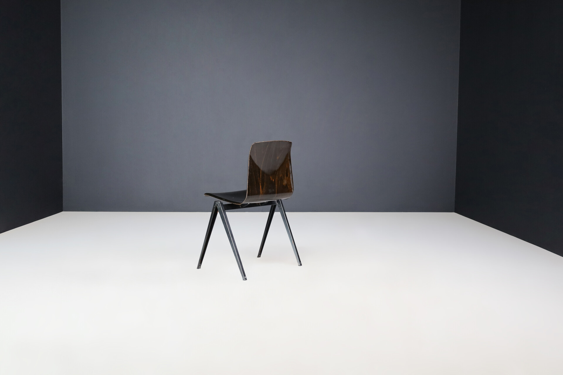 Large Stock Stackable Pagholz Galvanitas S22 Compas Dining room Chairs, 1960s Mid-20th century