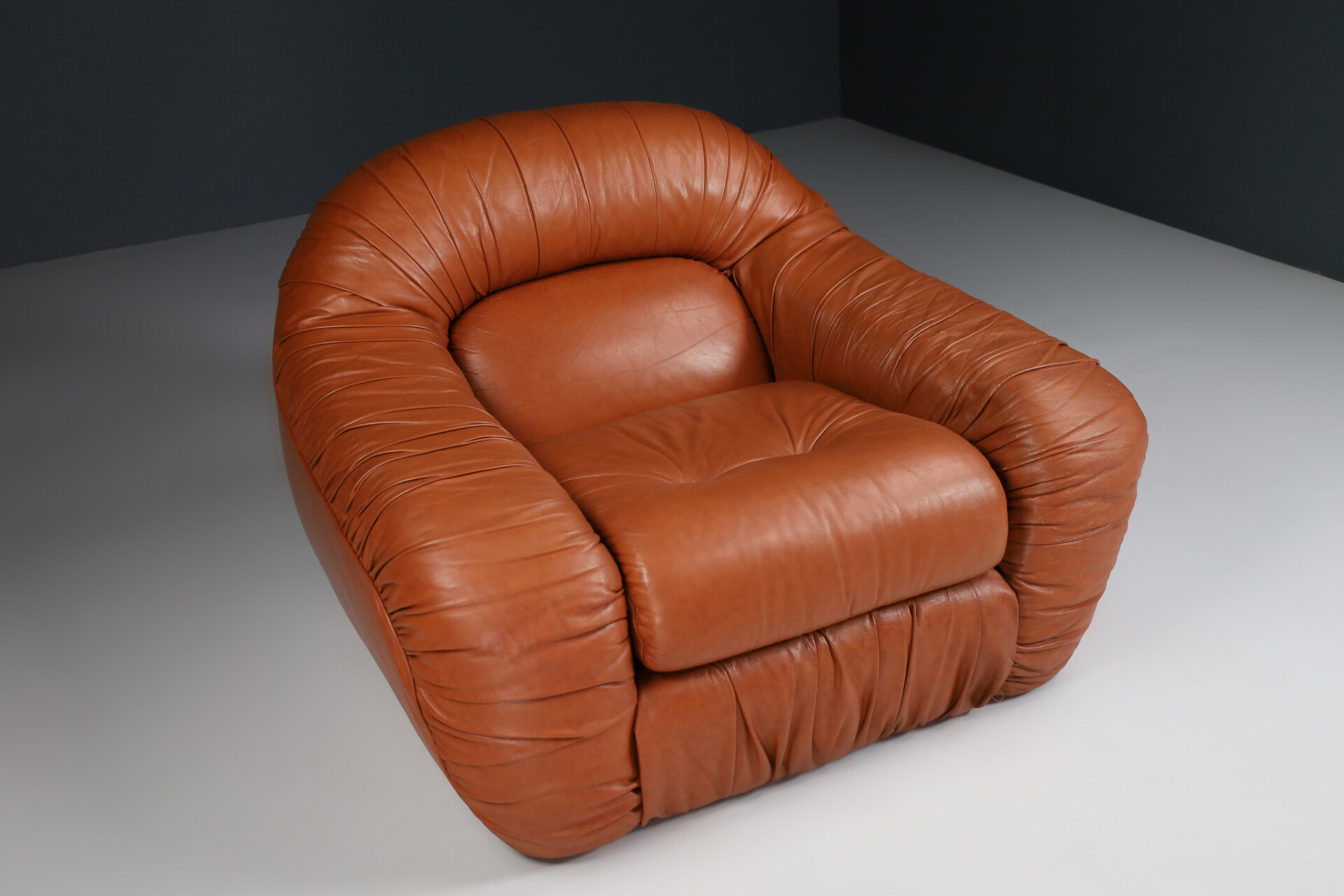 Leather Lounge Chair, Italy 1970s Mid-20th century