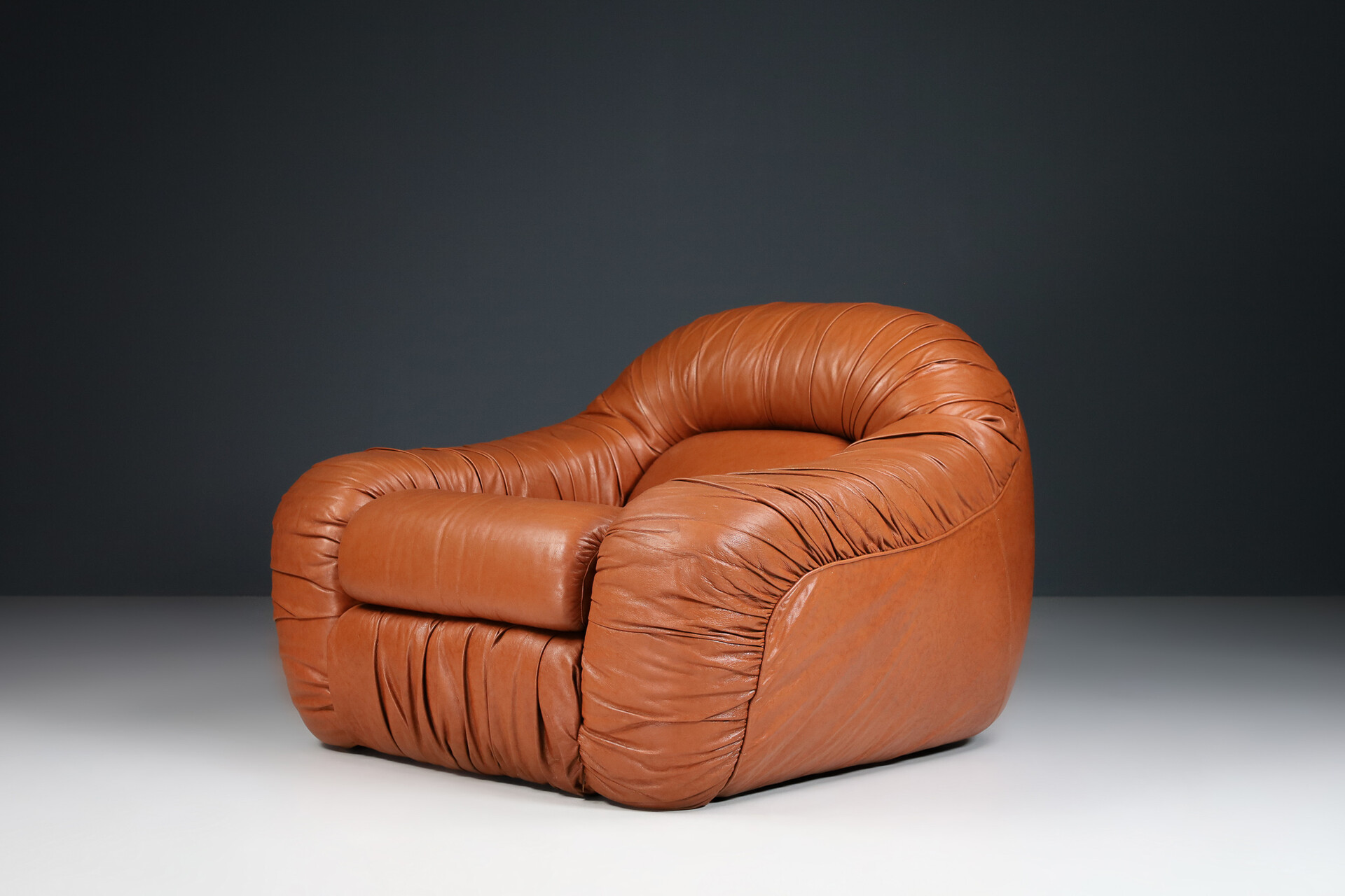 Leather Lounge Chair, Italy 1970s Mid-20th century