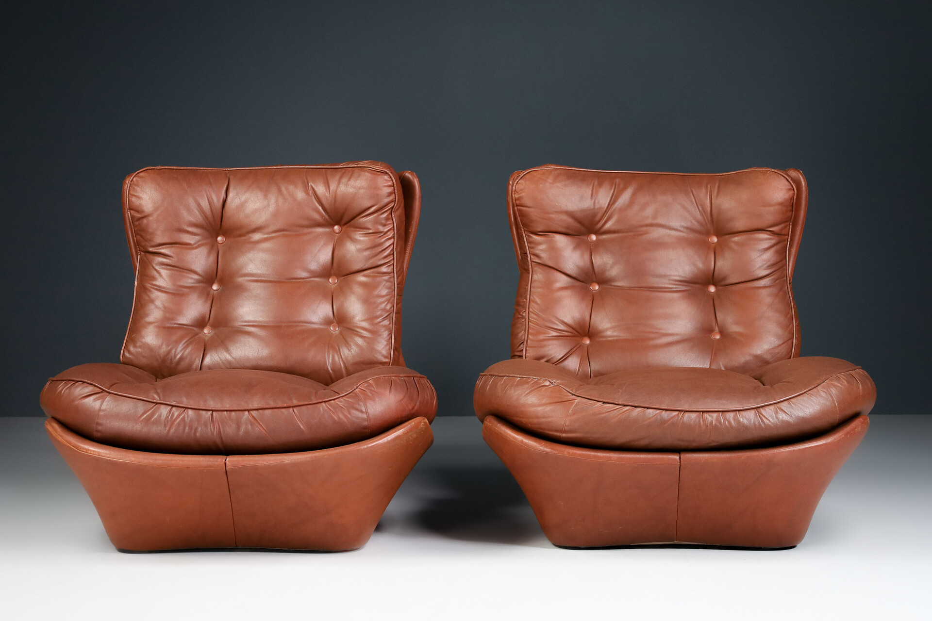 Leather Lounge Chairs, Italy 1970s Mid-20th century