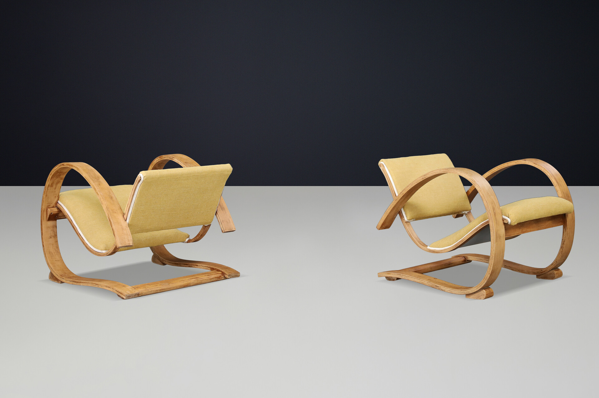 Low-Slung French Art Deco Lounge Chairs in Sculptural Bentwood, 1930s Early-20th century