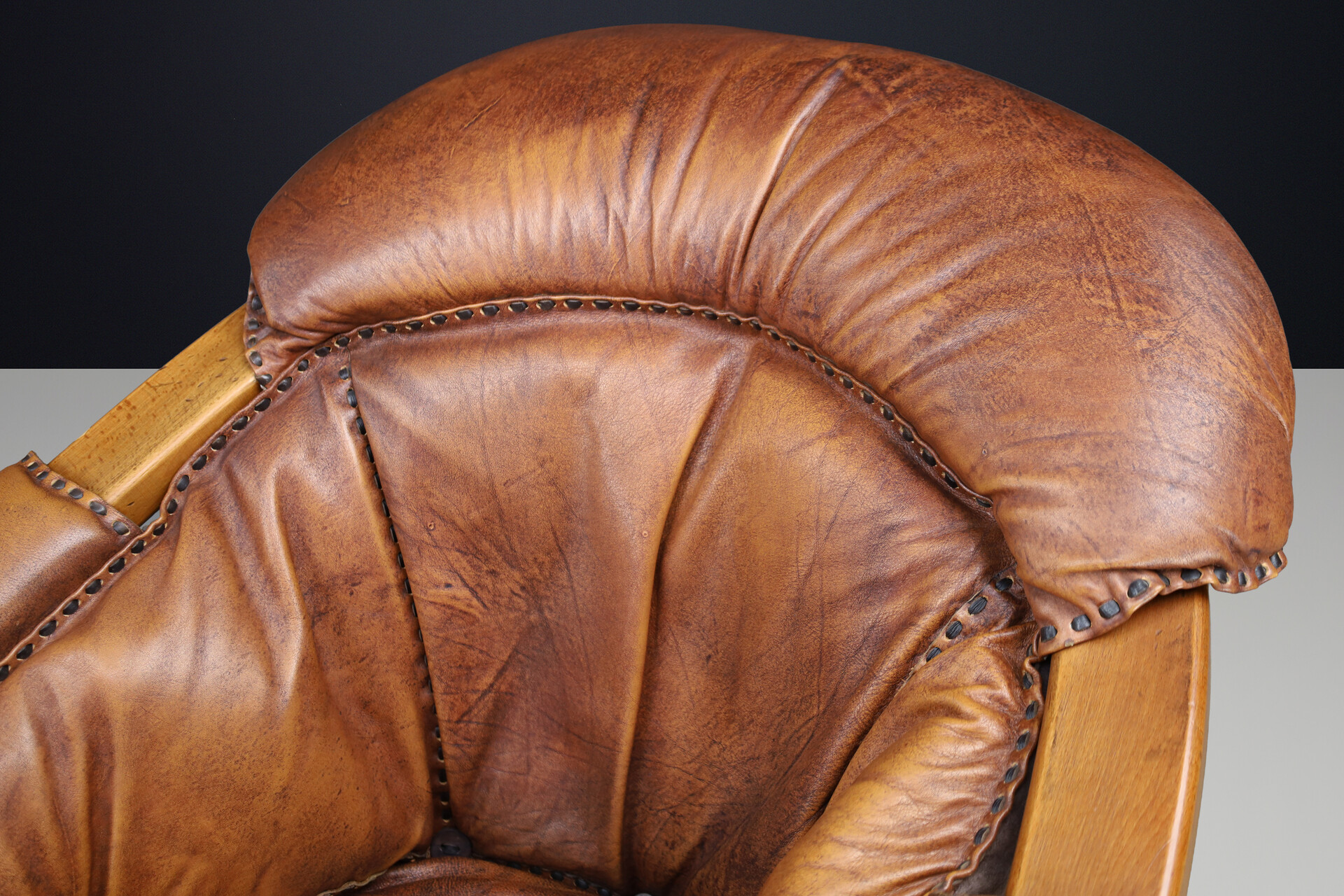 Luciano Frigerio Lounge Chairs in Cognac Leather and Stained Walnut 1970 Late-20th century