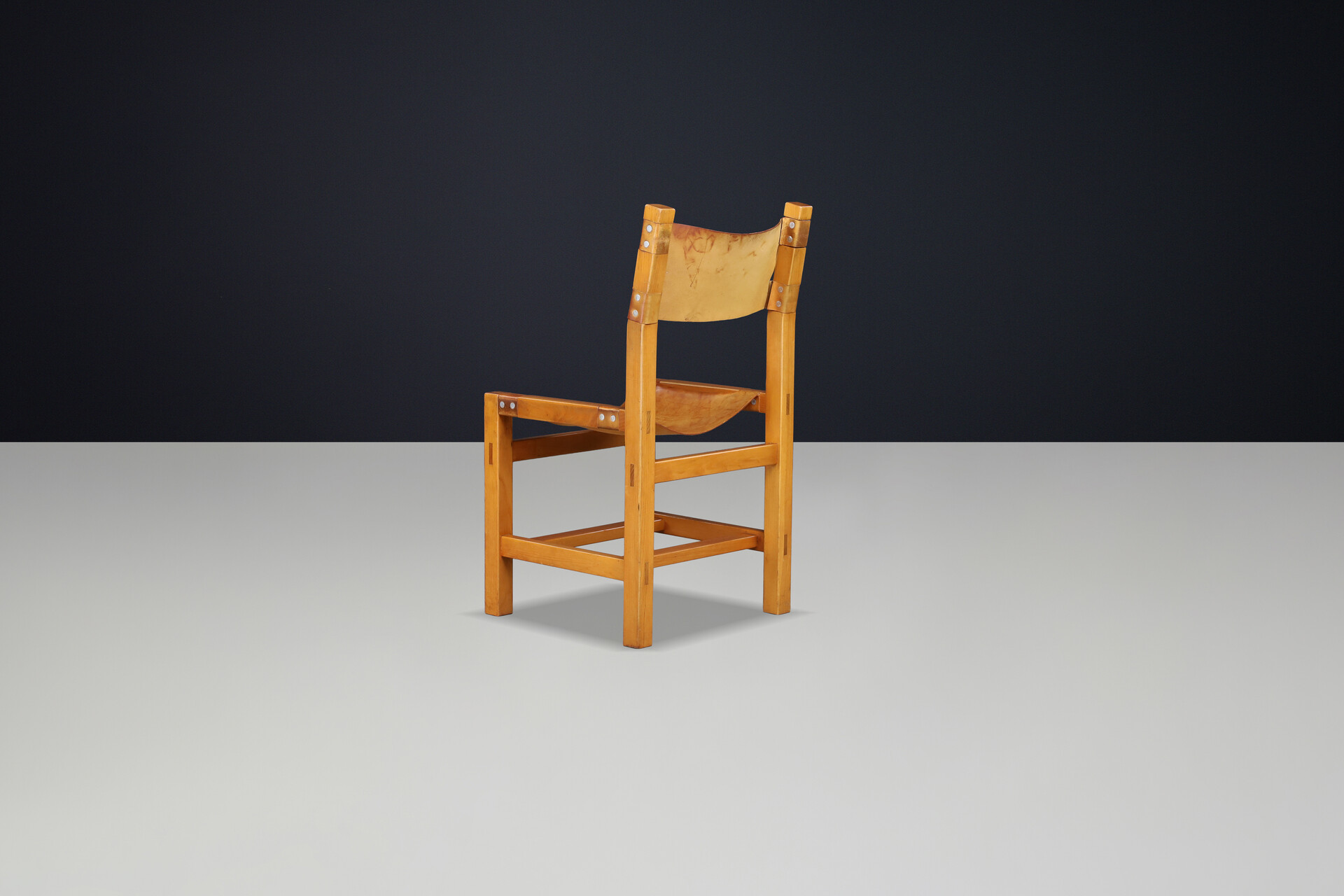 Maison Regain Set of Six Elm & Patinated Cognac Leather Dining Chairs France 60s Mid-20th century