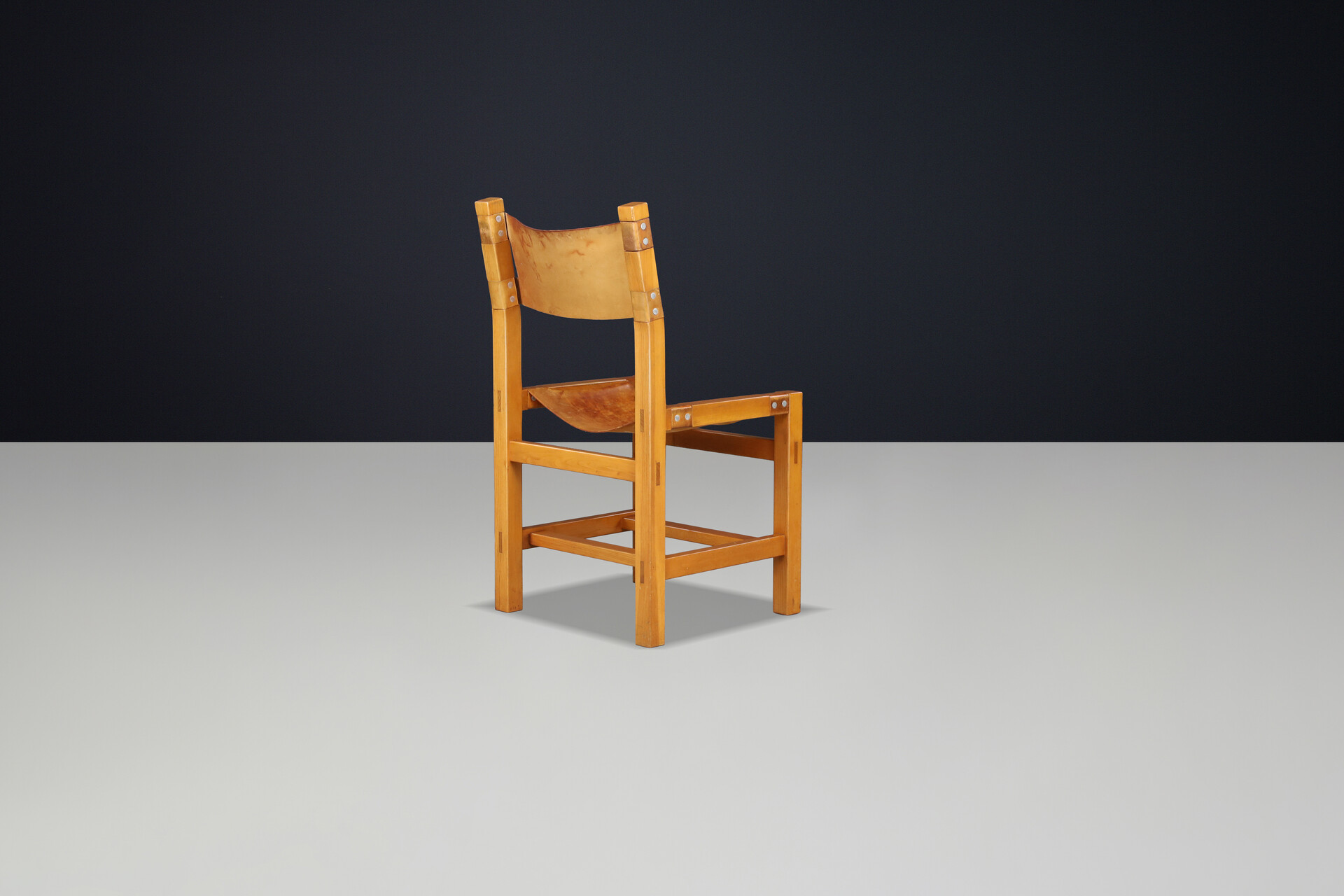 Maison Regain Set of Six Elm & Patinated Cognac Leather Dining Chairs France 60s Mid-20th century